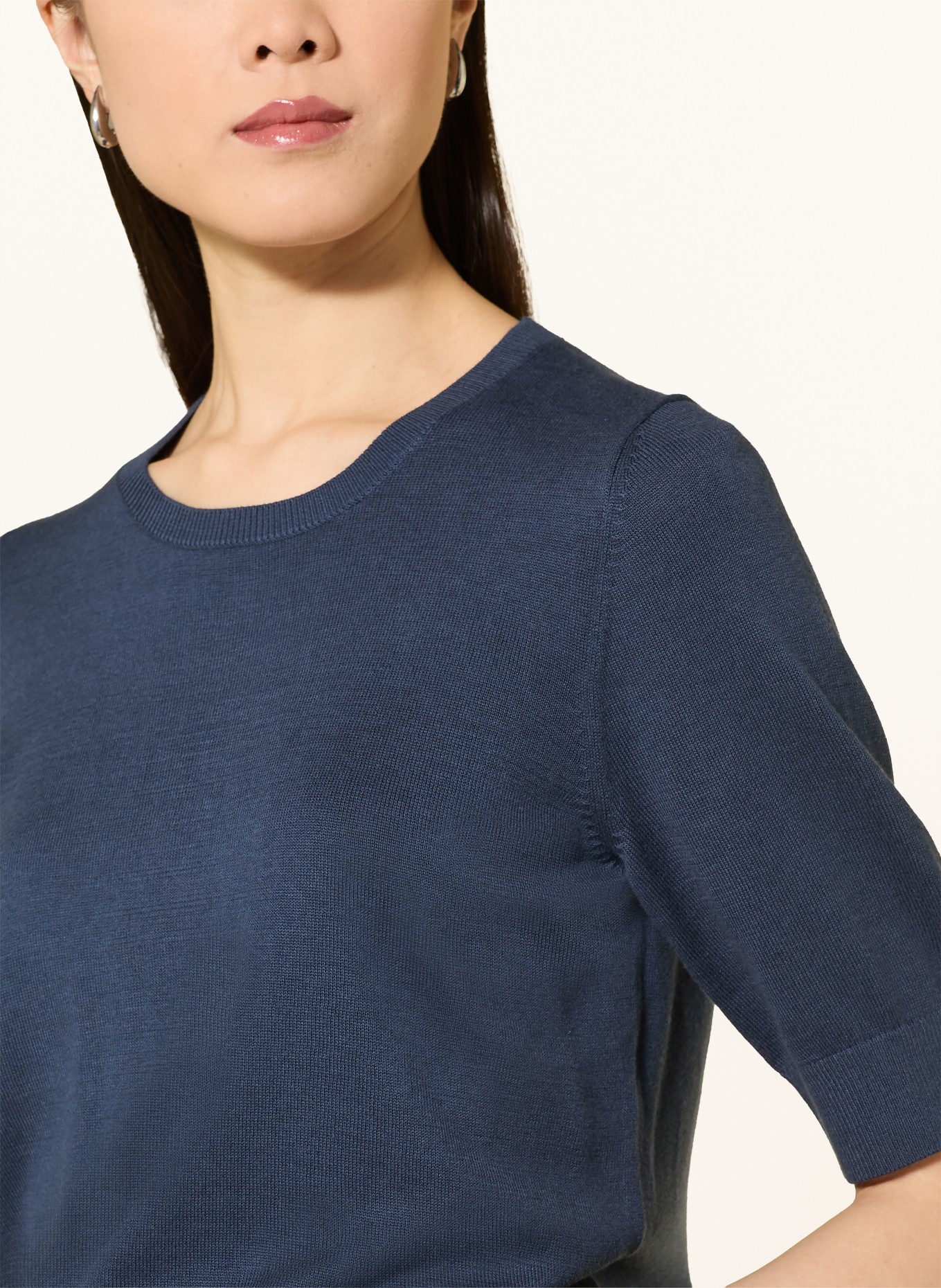 REPEAT pletené tričko: TMAVĚ MODRÁ