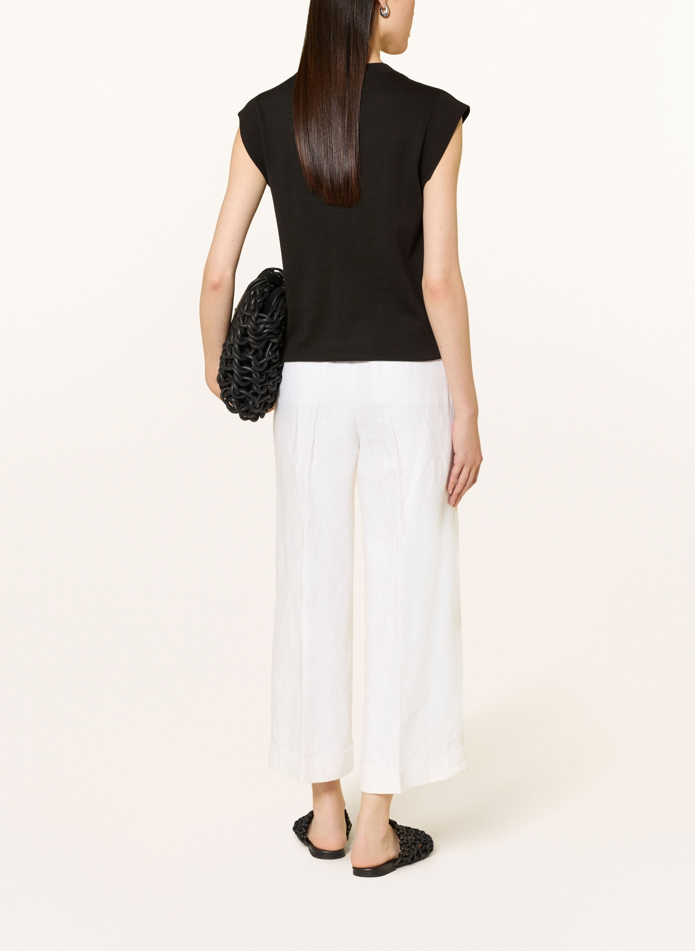 REPEAT pletený top: ČERNÁ