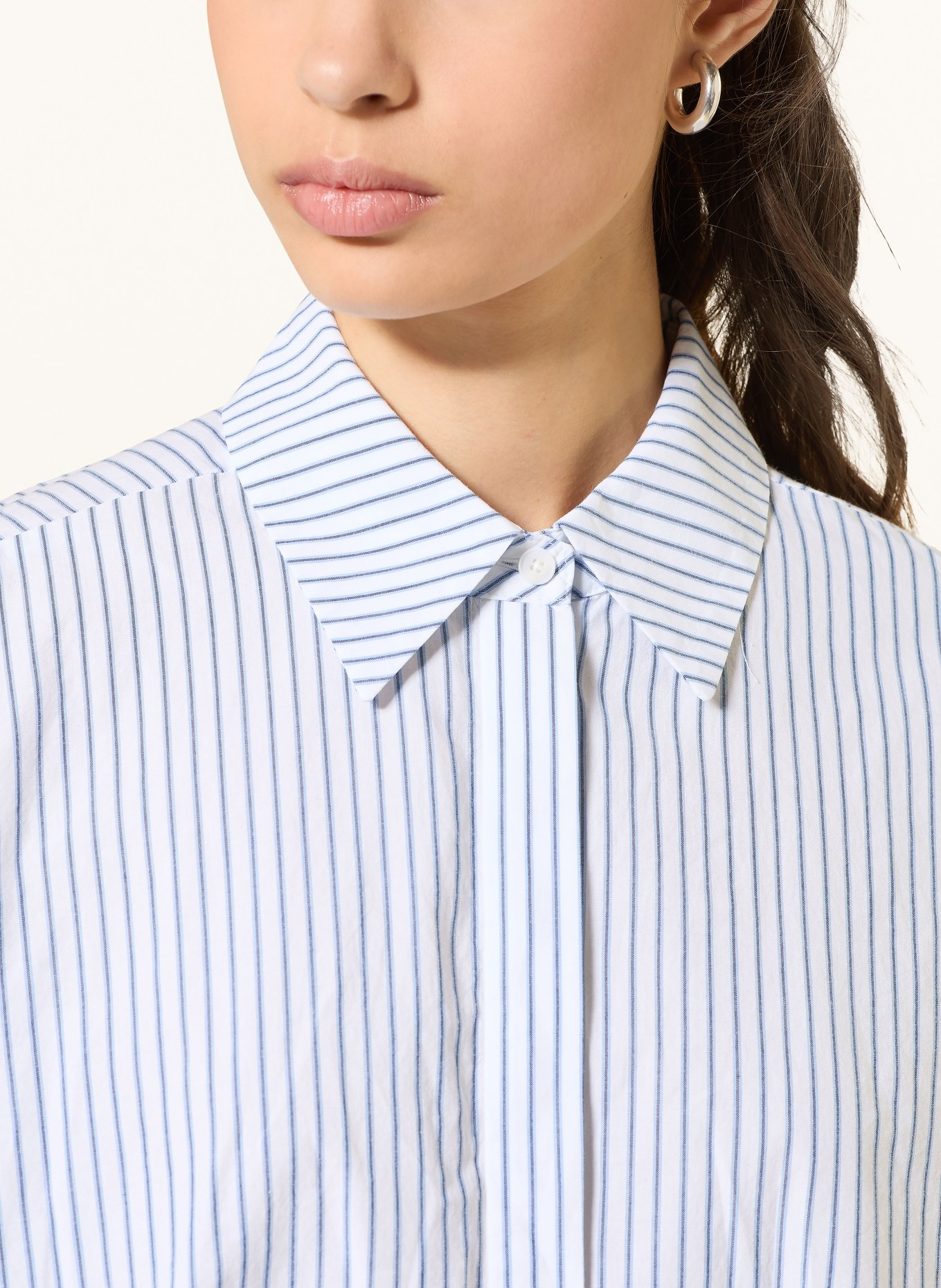 DRYKORN Hemdbluse OSHIA: WEISS / HELLBLAU / DUNKELBLAU