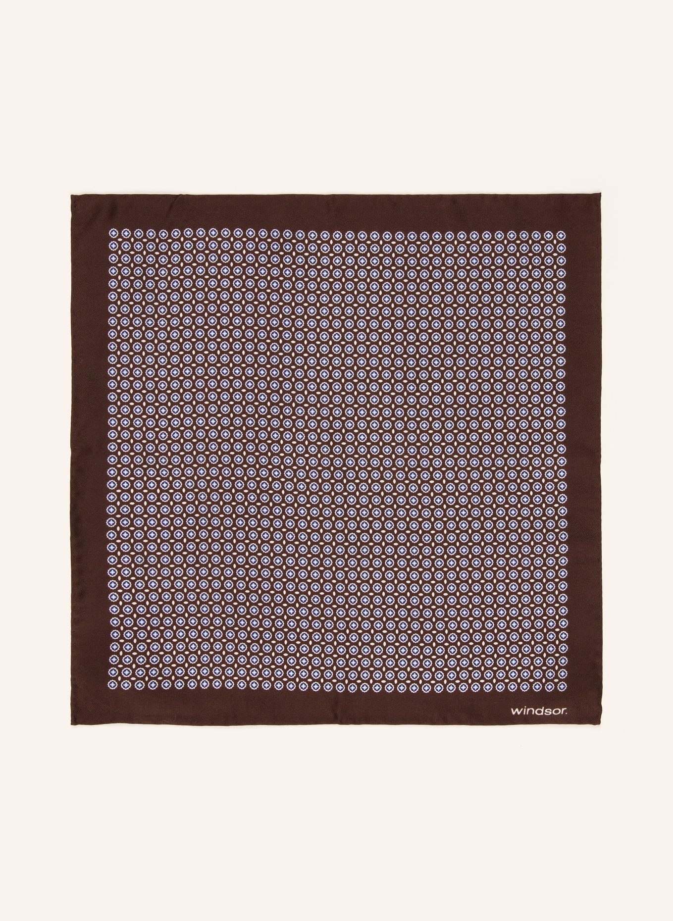 windsor. pocket square: DARK BROWN / LIGHT BLUE / WHITE