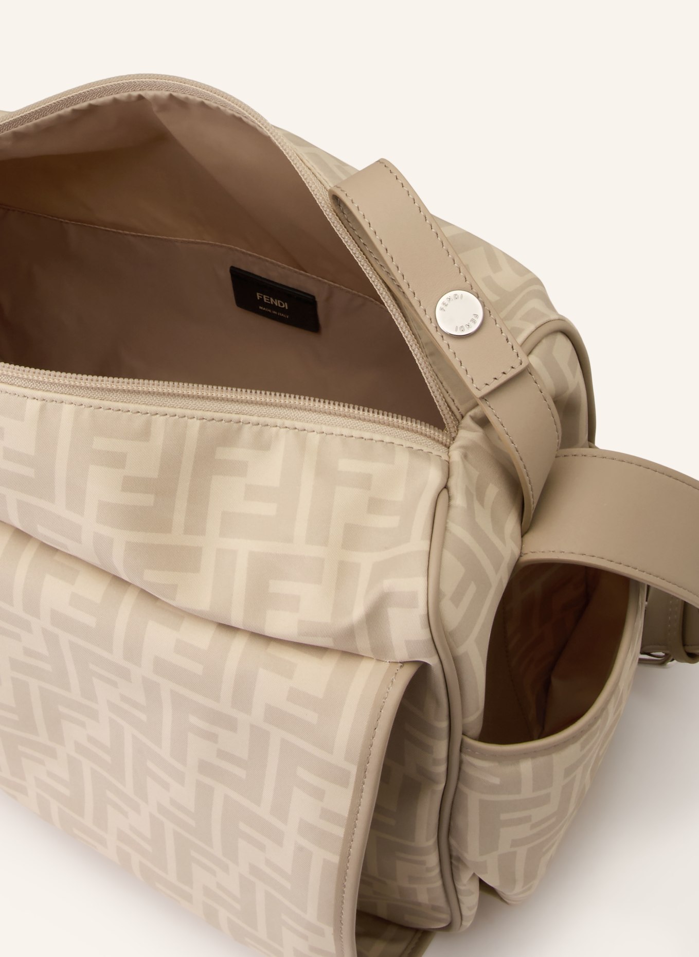 FENDI Wickeltasche: BEIGE / SILBER / CREME