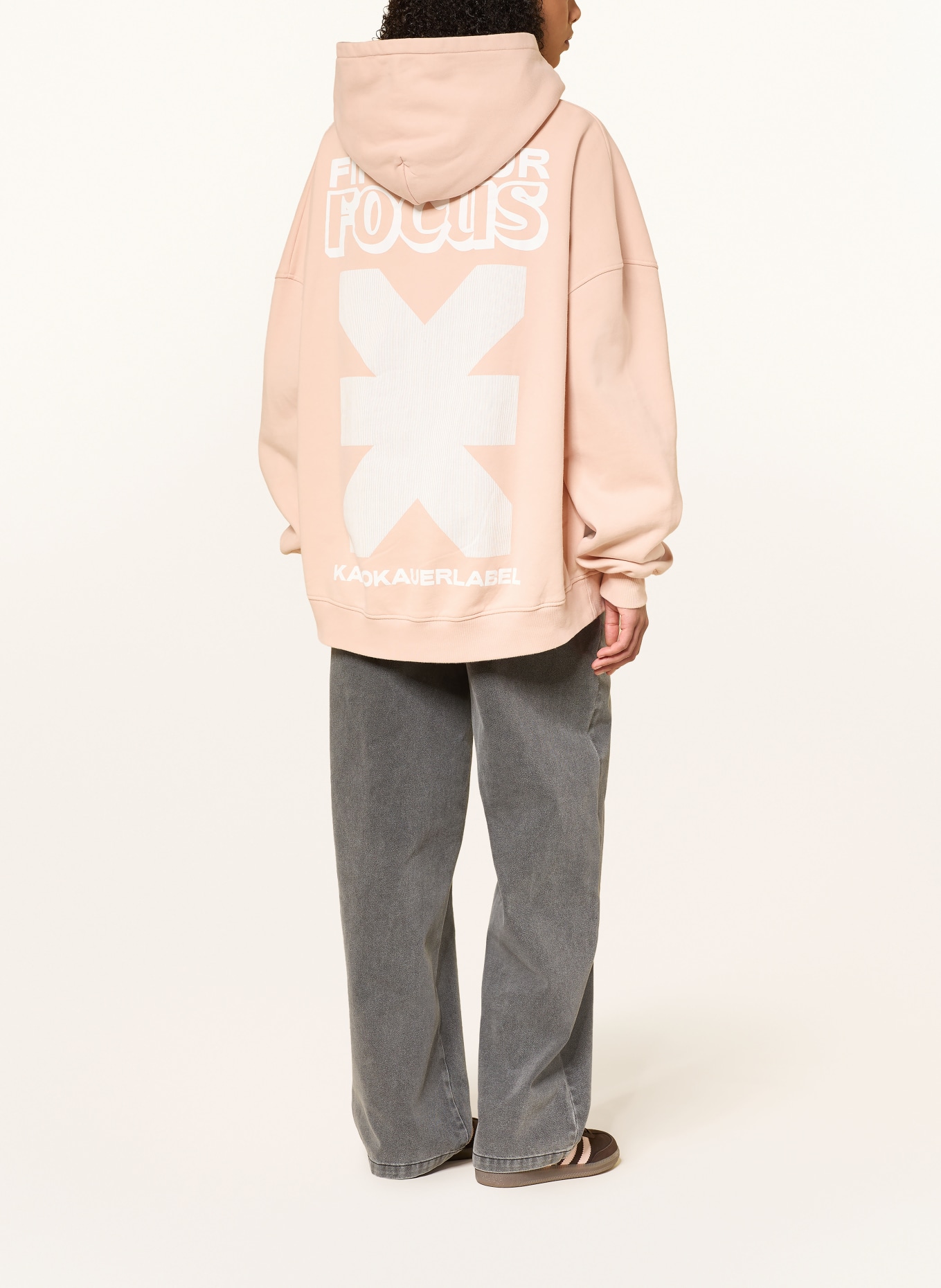 KARO KAUER Oversized mikina s kapucí: RŮŽOVÁ / BÍLÁ