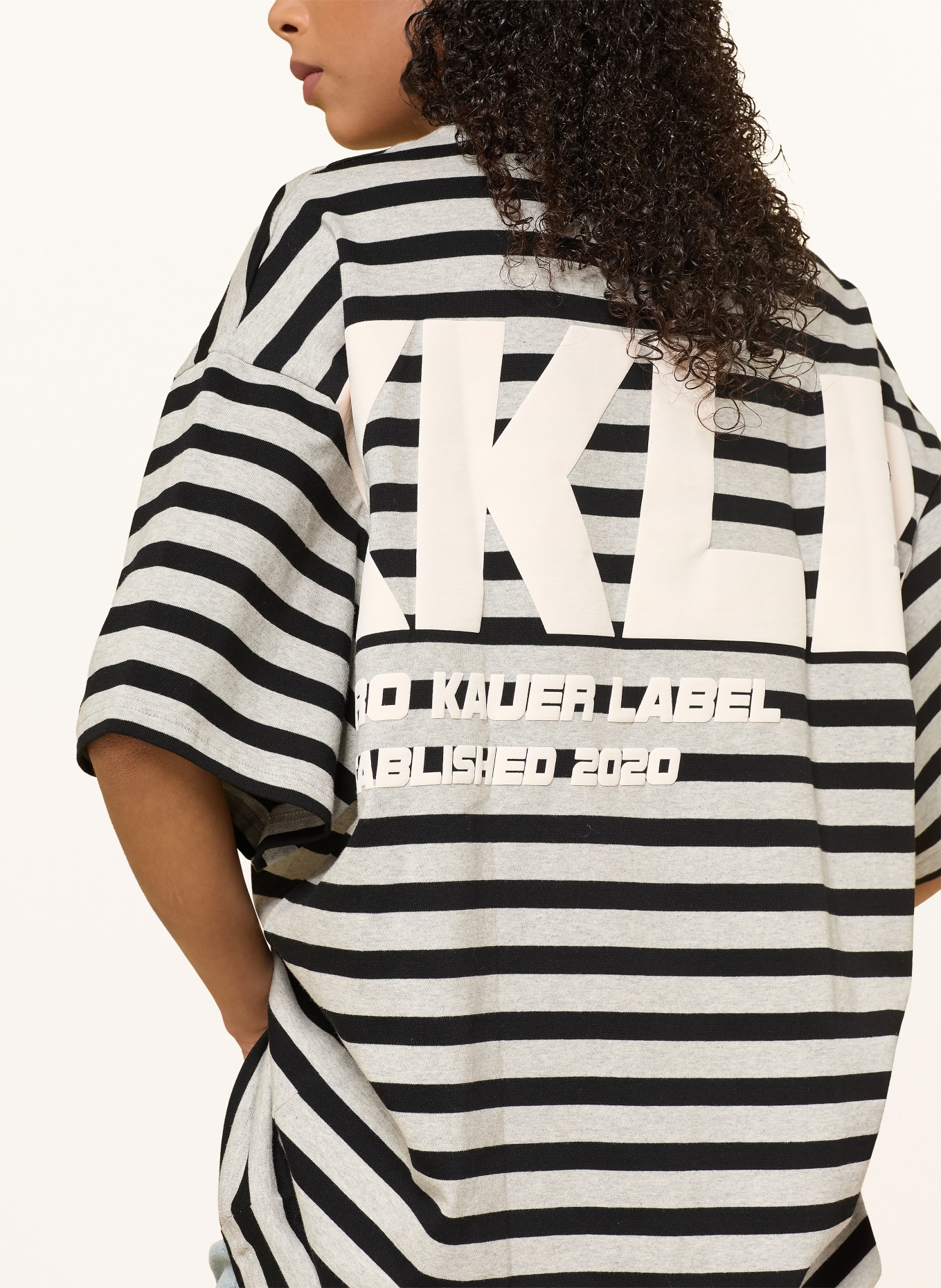 KARO KAUER Oversized-Shirt mit 3/4-Arm: GRAU / SCHWARZ