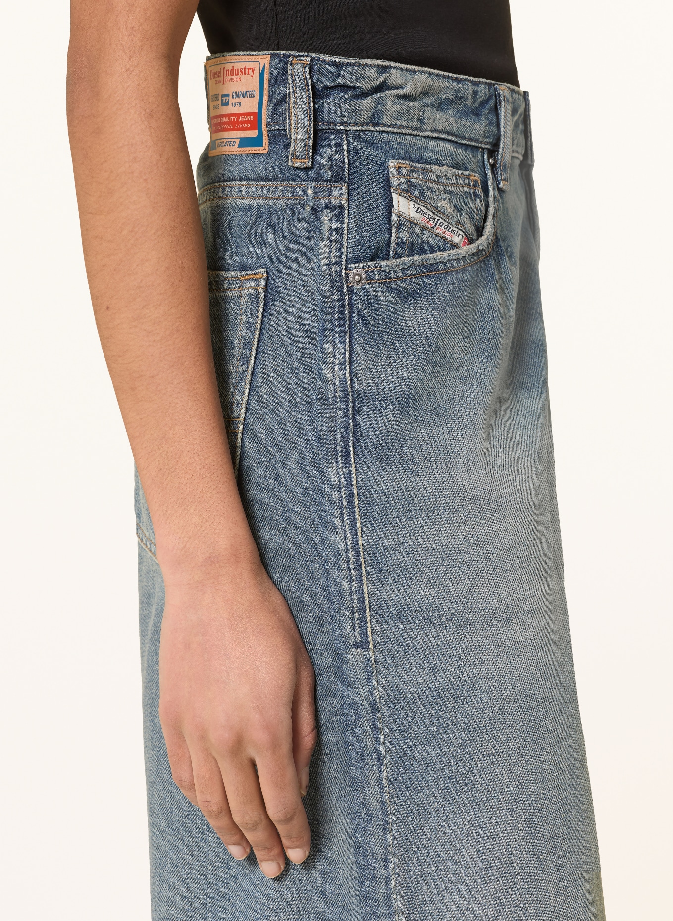 DIESEL Wide Leg Jeans 1996 D-SIRE: 01
