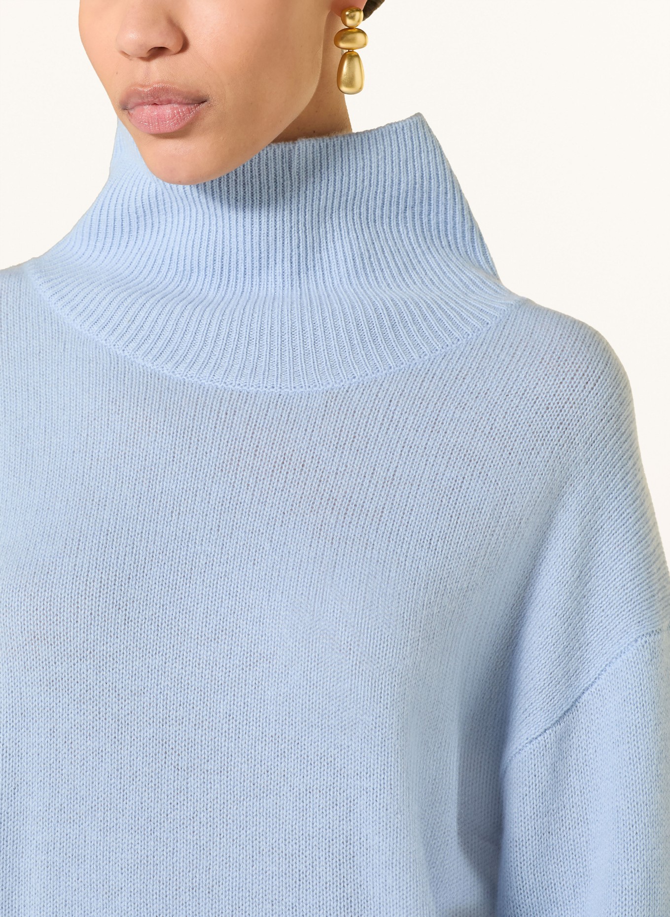 LADNERI Rollkragenpullover JARDIN SOLEIL aus Cashmere: HELLBLAU