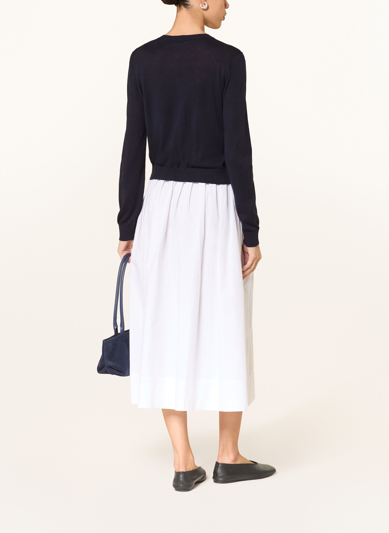 LADNERI Svetr GIGI z hedvábí: ČERNÁ