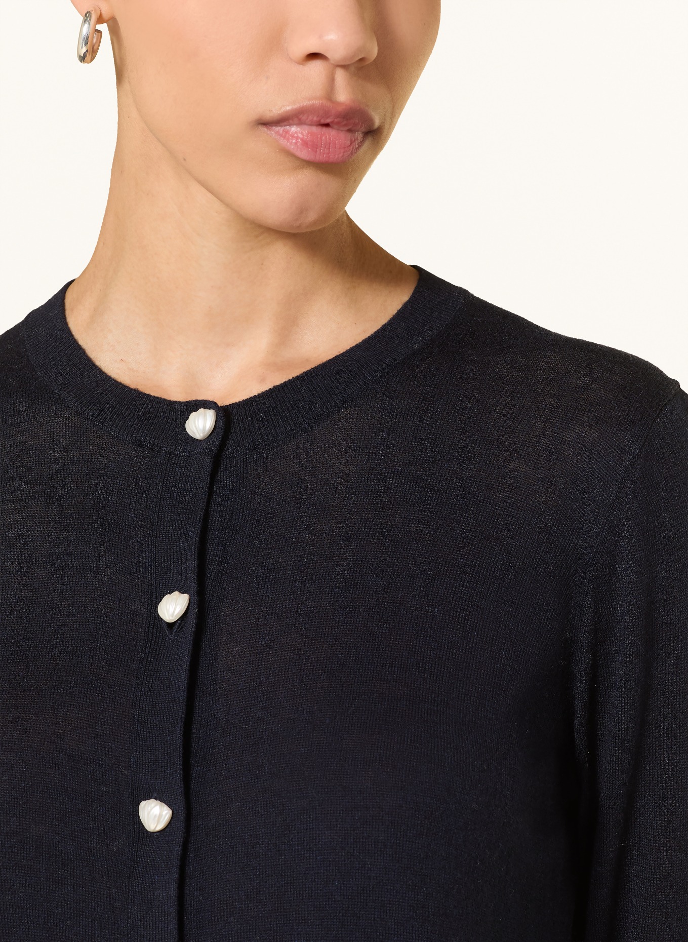 LADNERI Svetr GIGI z hedvábí: ČERNÁ