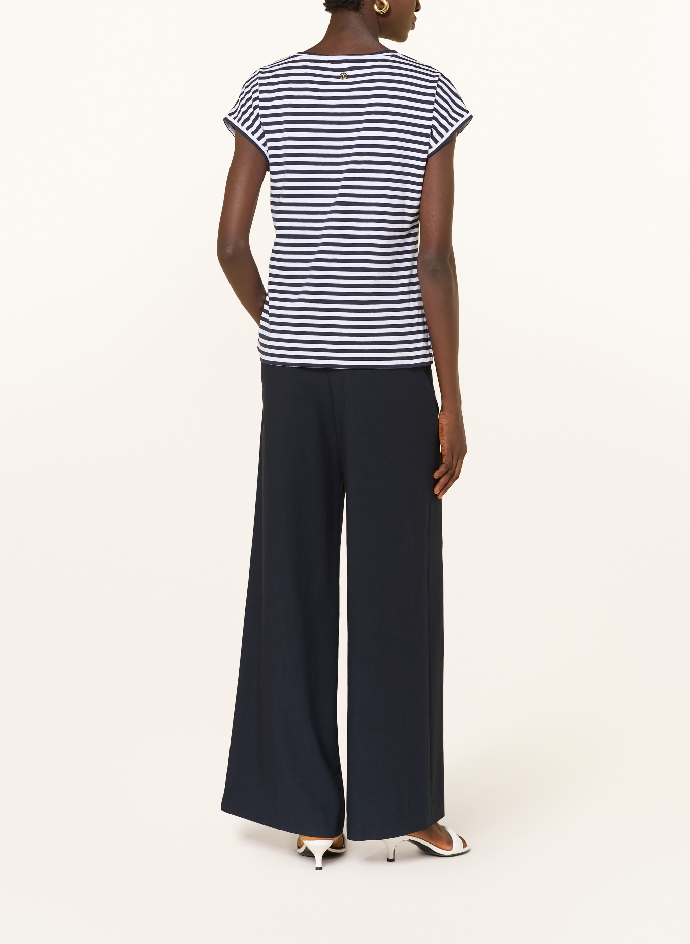 JOOP! T-shirt TULIA: BLEU FONCÉ / BLANC