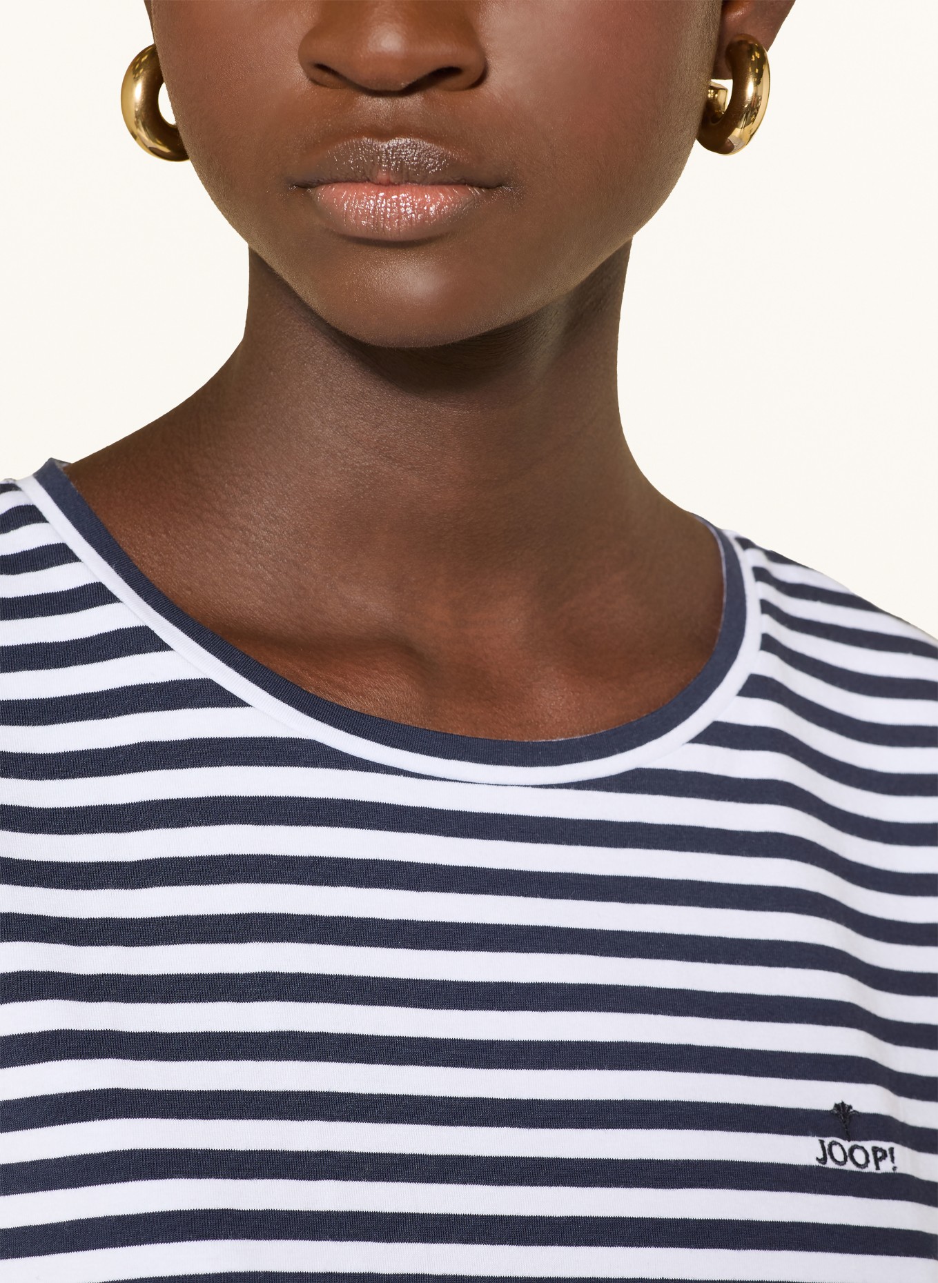 JOOP! T-shirt TULIA: BLEU FONCÉ / BLANC