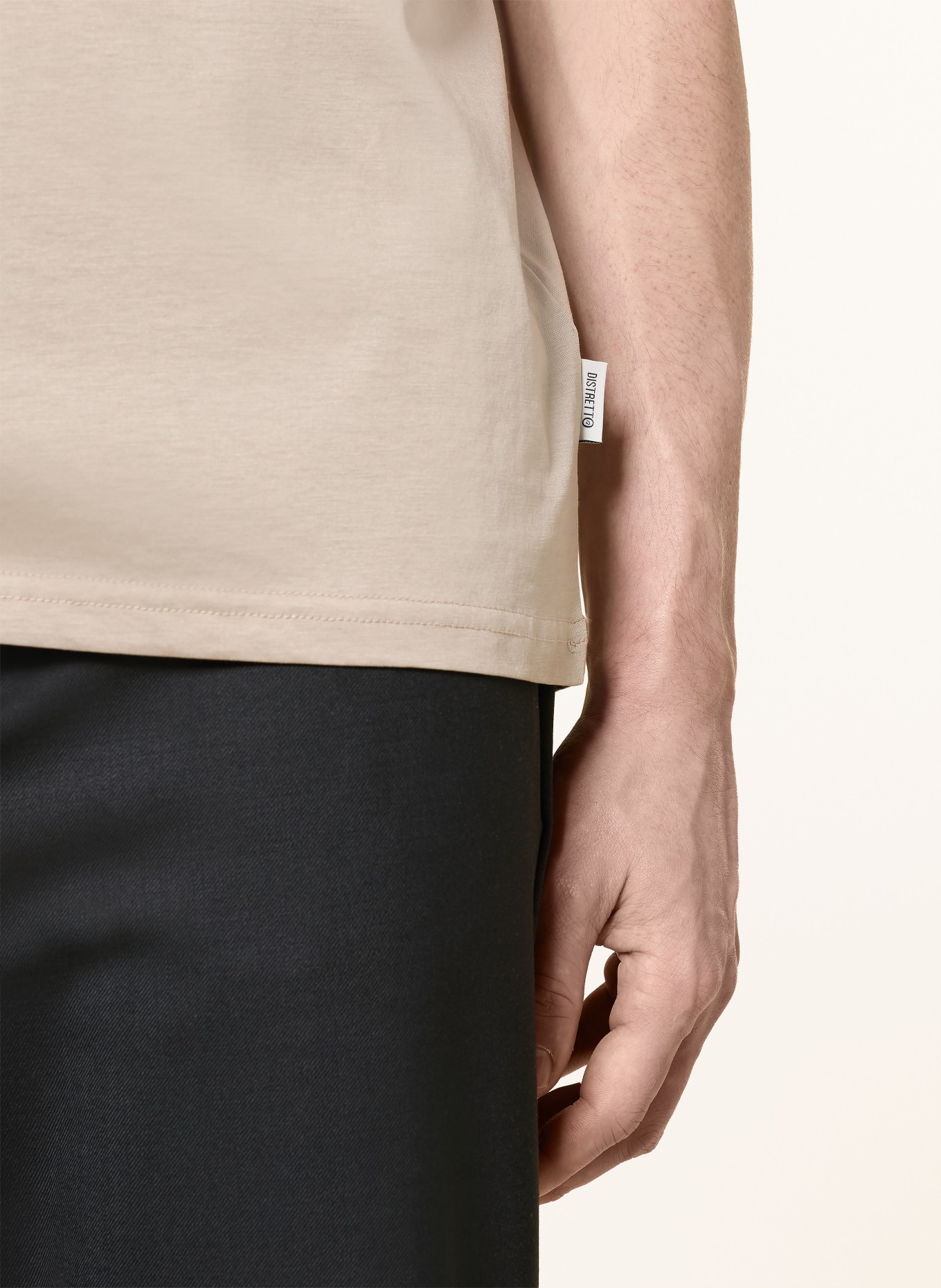 DISTRETTO 12 T-Shirt MENTA: BEIGE