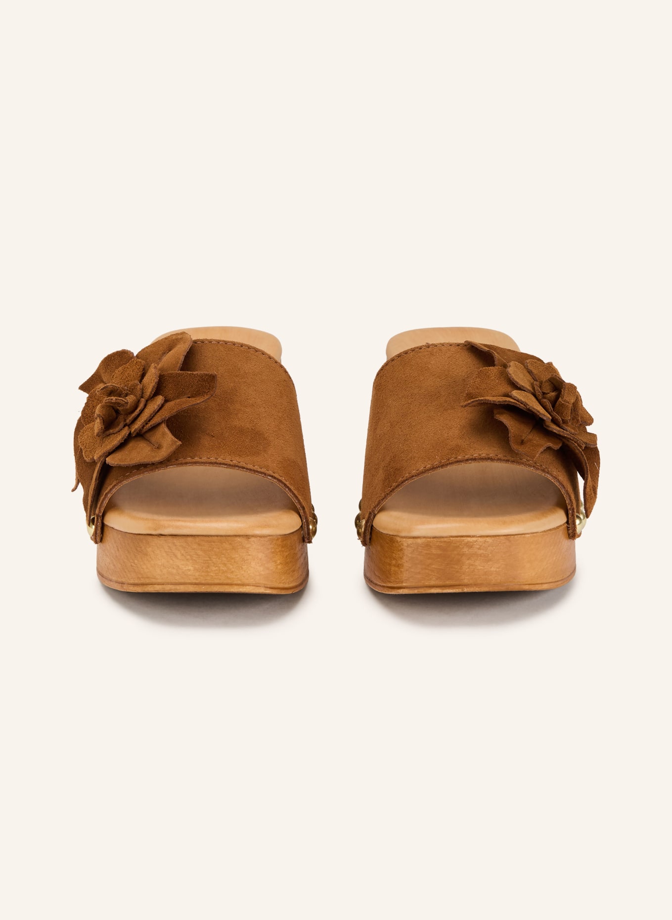 È MIA Plateau-Mules mit Nieten: COGNAC