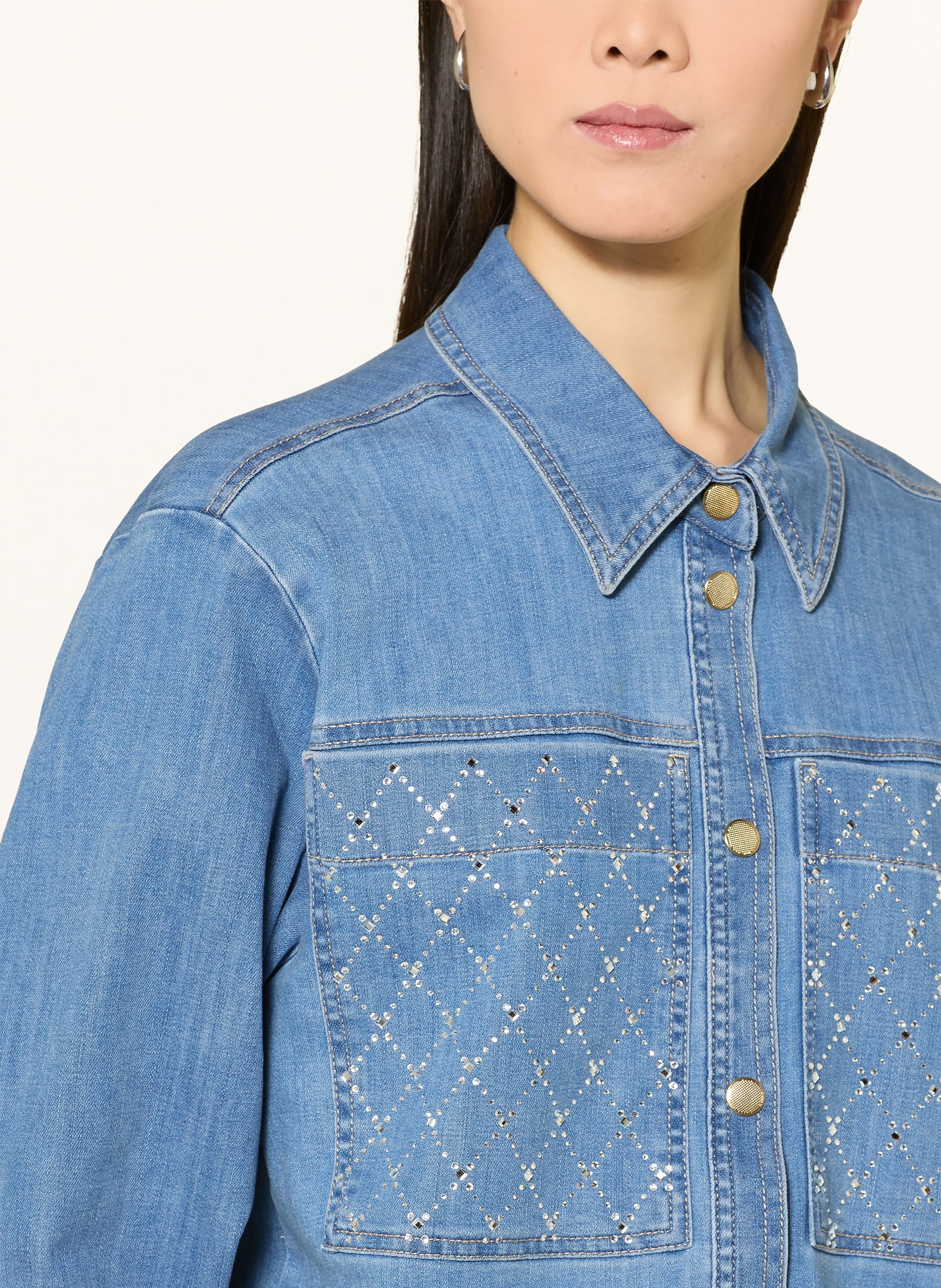 Betty Barclay Bluzka jeansowa z kamieniami ozdobnymi: JASNONIEBIESKI