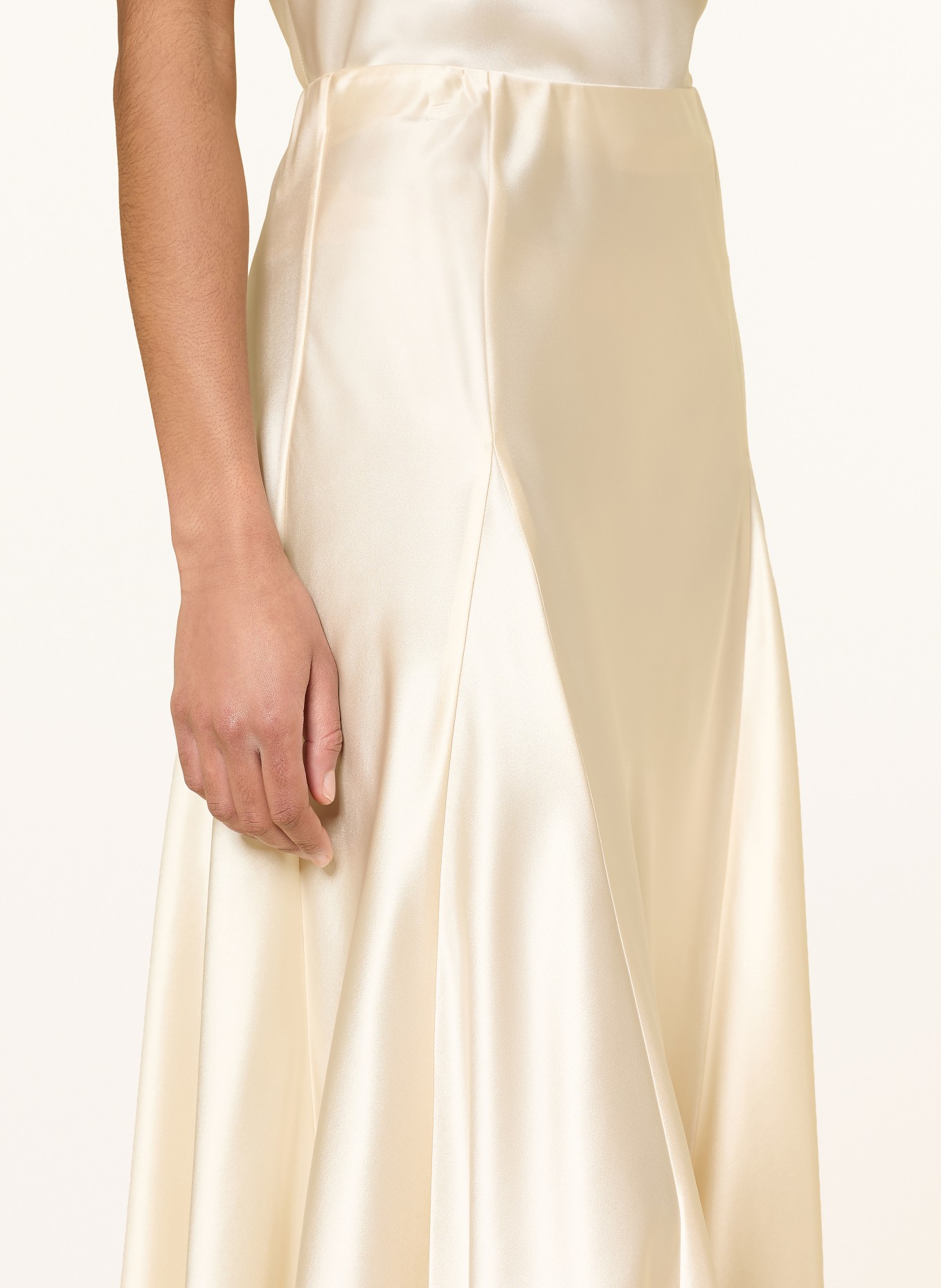 MRS & HUGS jupe en satin: ÉCRU