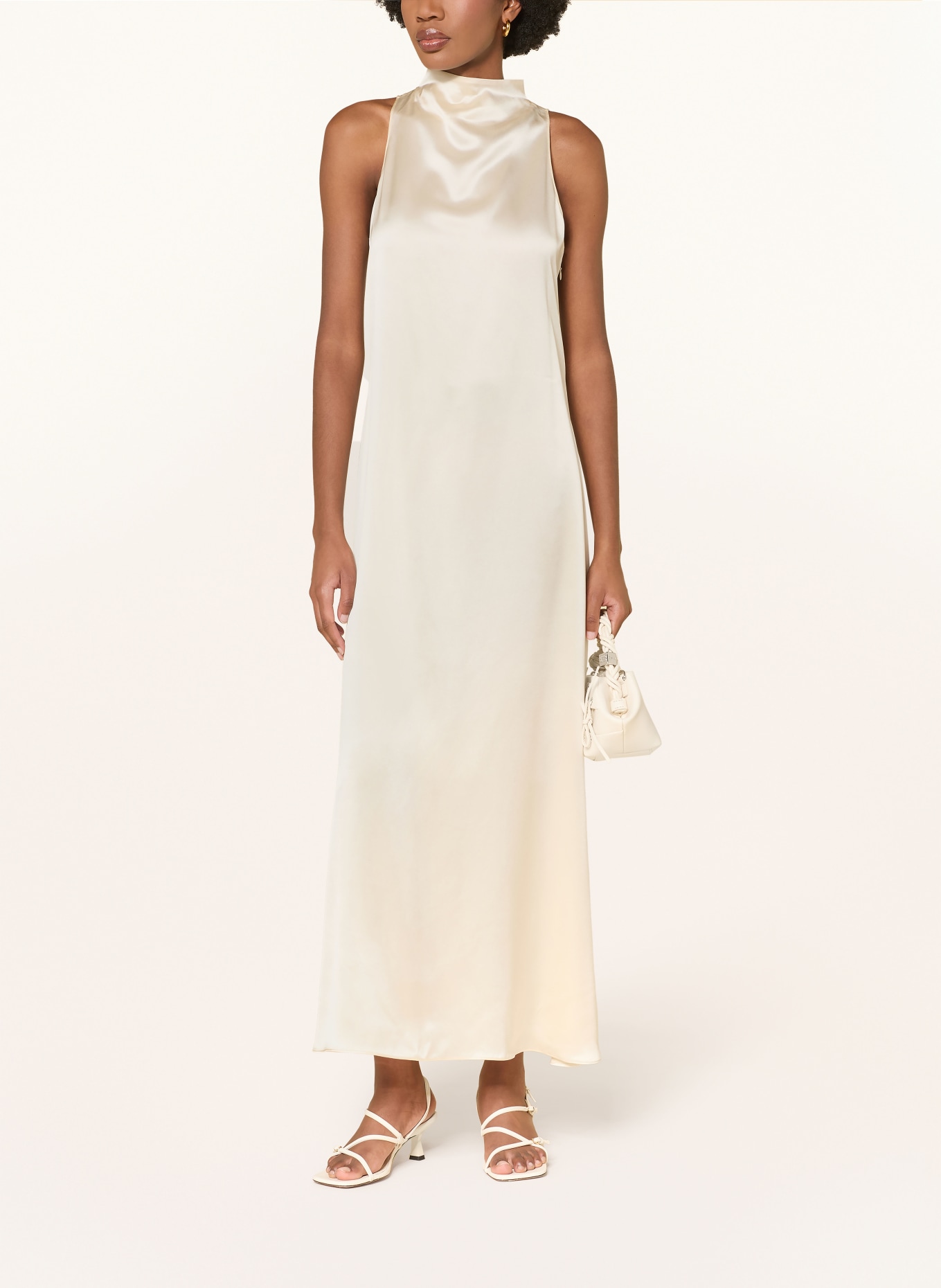 MRS & HUGS evening gown: ECRU