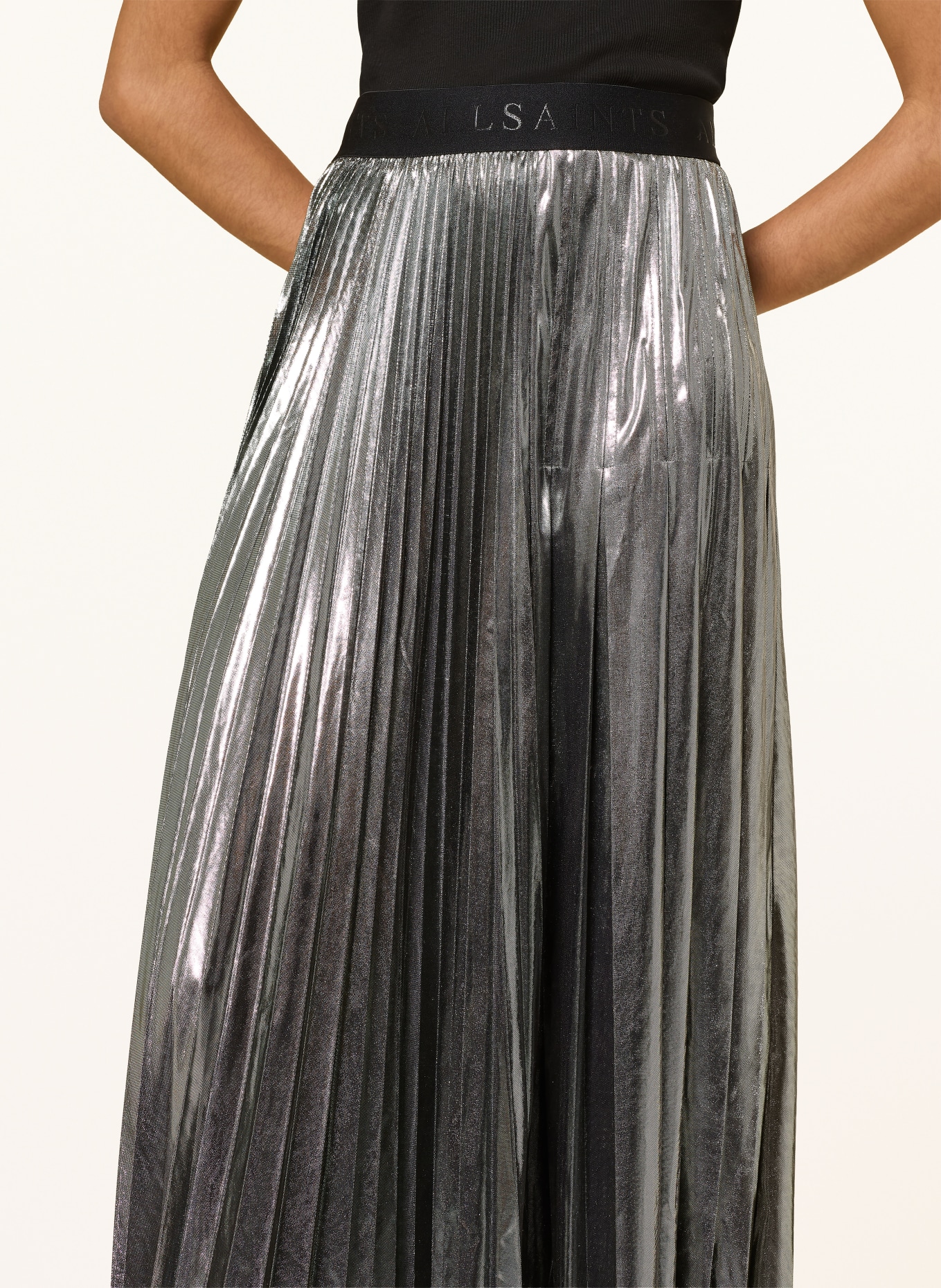 ALLSAINTS Plisseerock JAX: SILBER