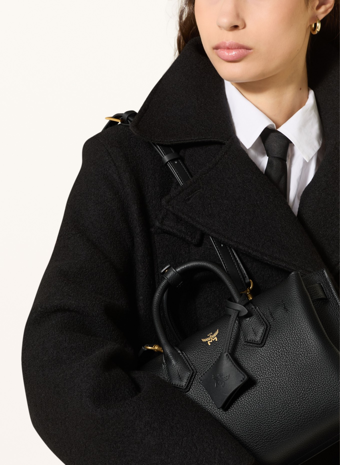 MCM Handtasche MILLA SMALL: SCHWARZ