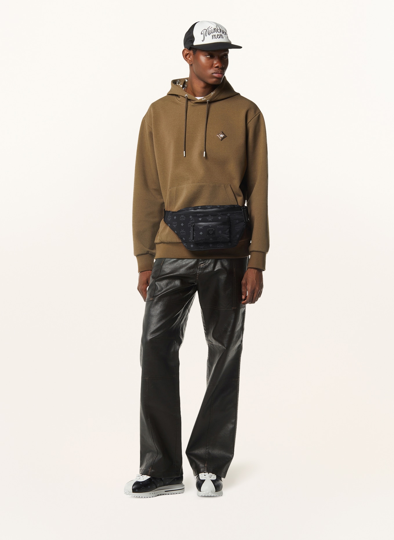 MCM Gürteltasche FURSTEN: SCHWARZ / DUNKELGRAU