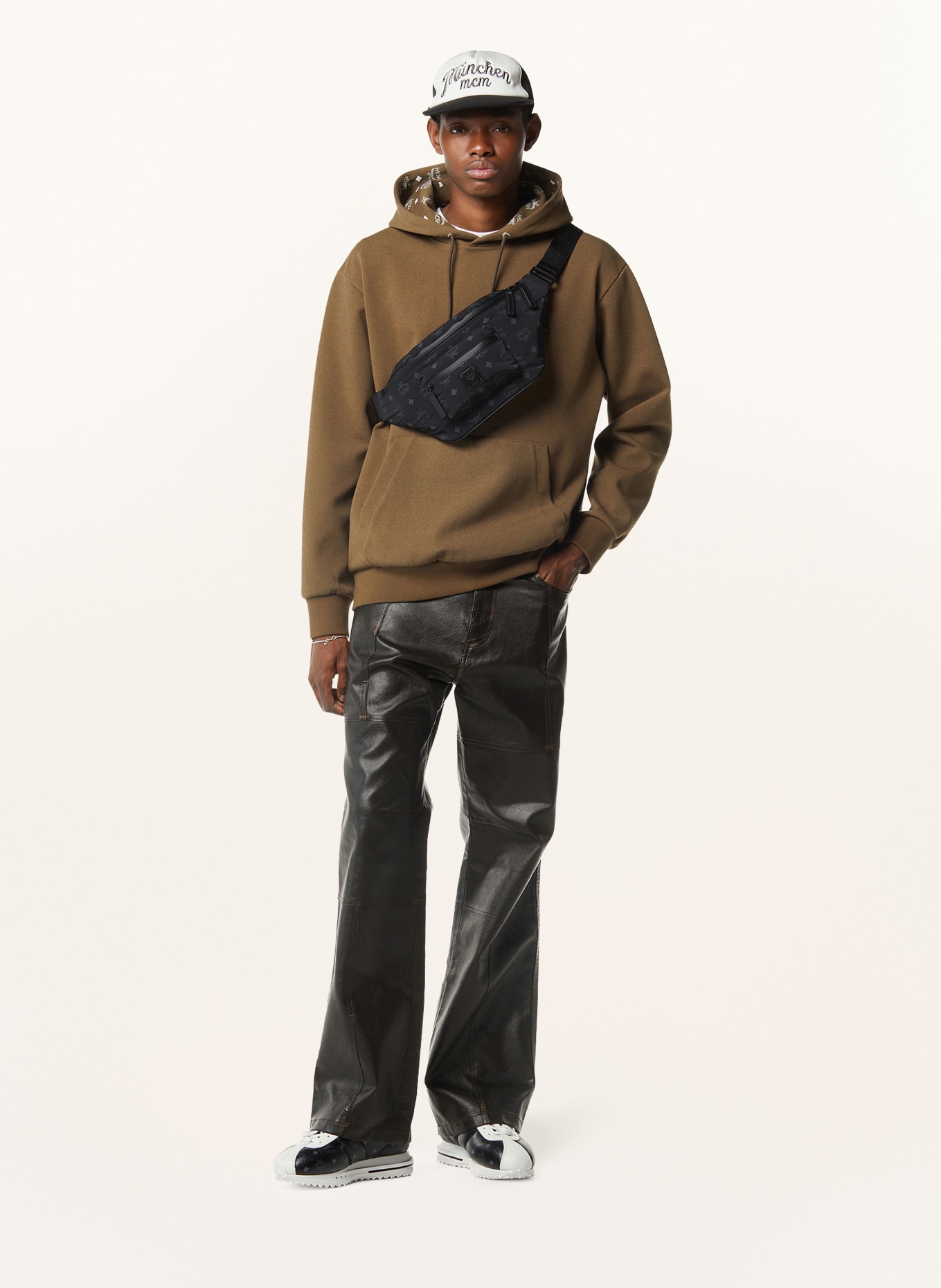 MCM Gürteltasche FURSTEN: SCHWARZ / DUNKELGRAU