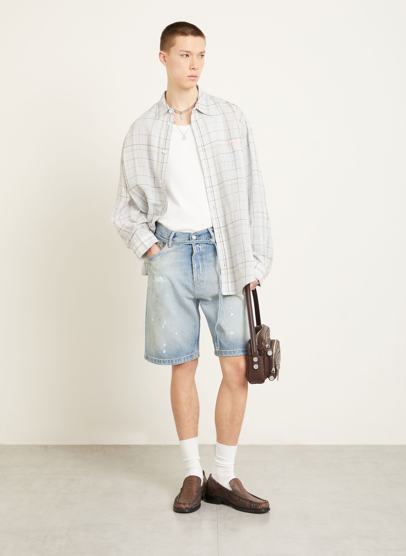 Acne Studios Jeansshorts: 228 light blue