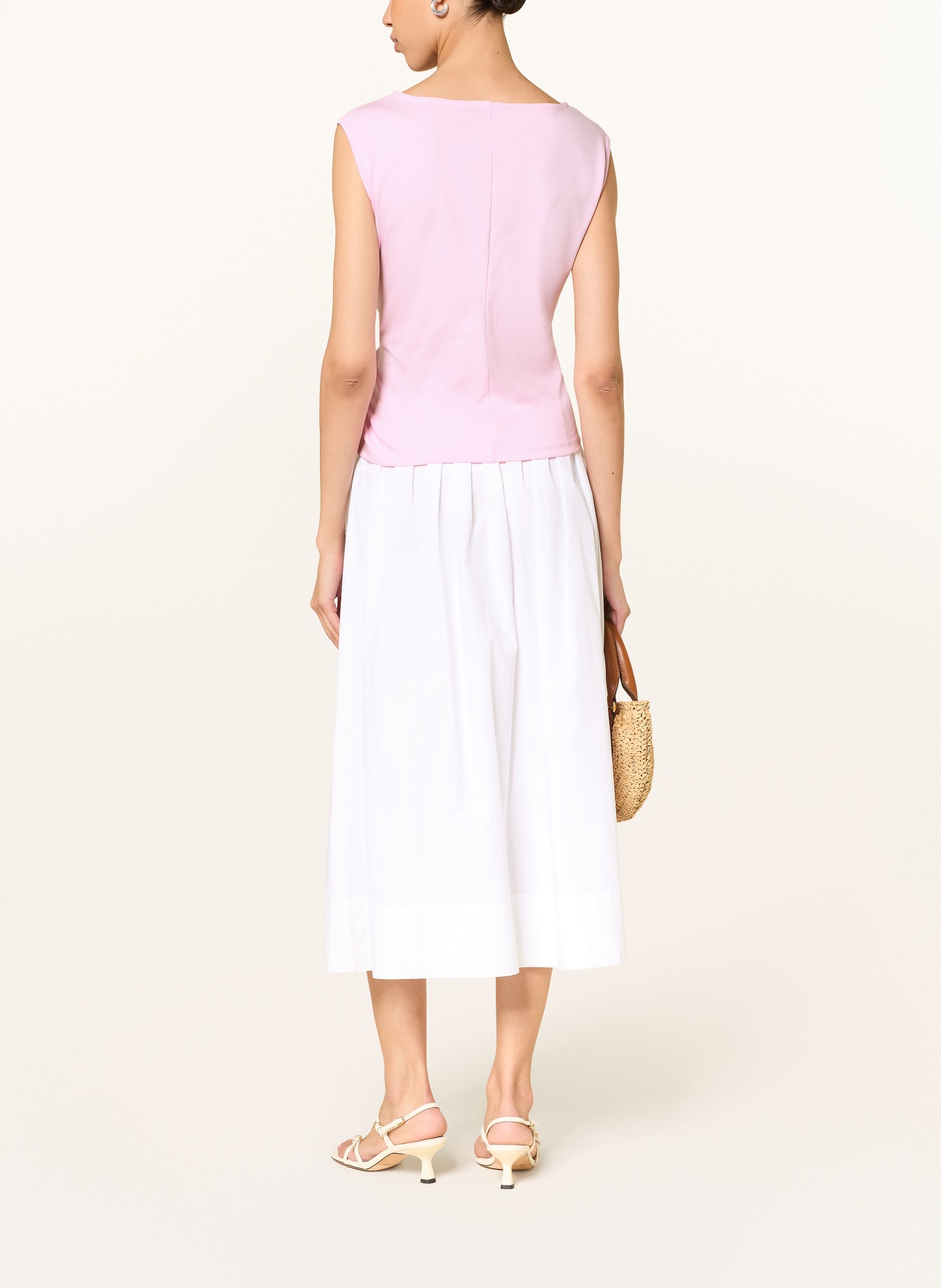 lilienfels Nahoru: RŮŽOVÁ