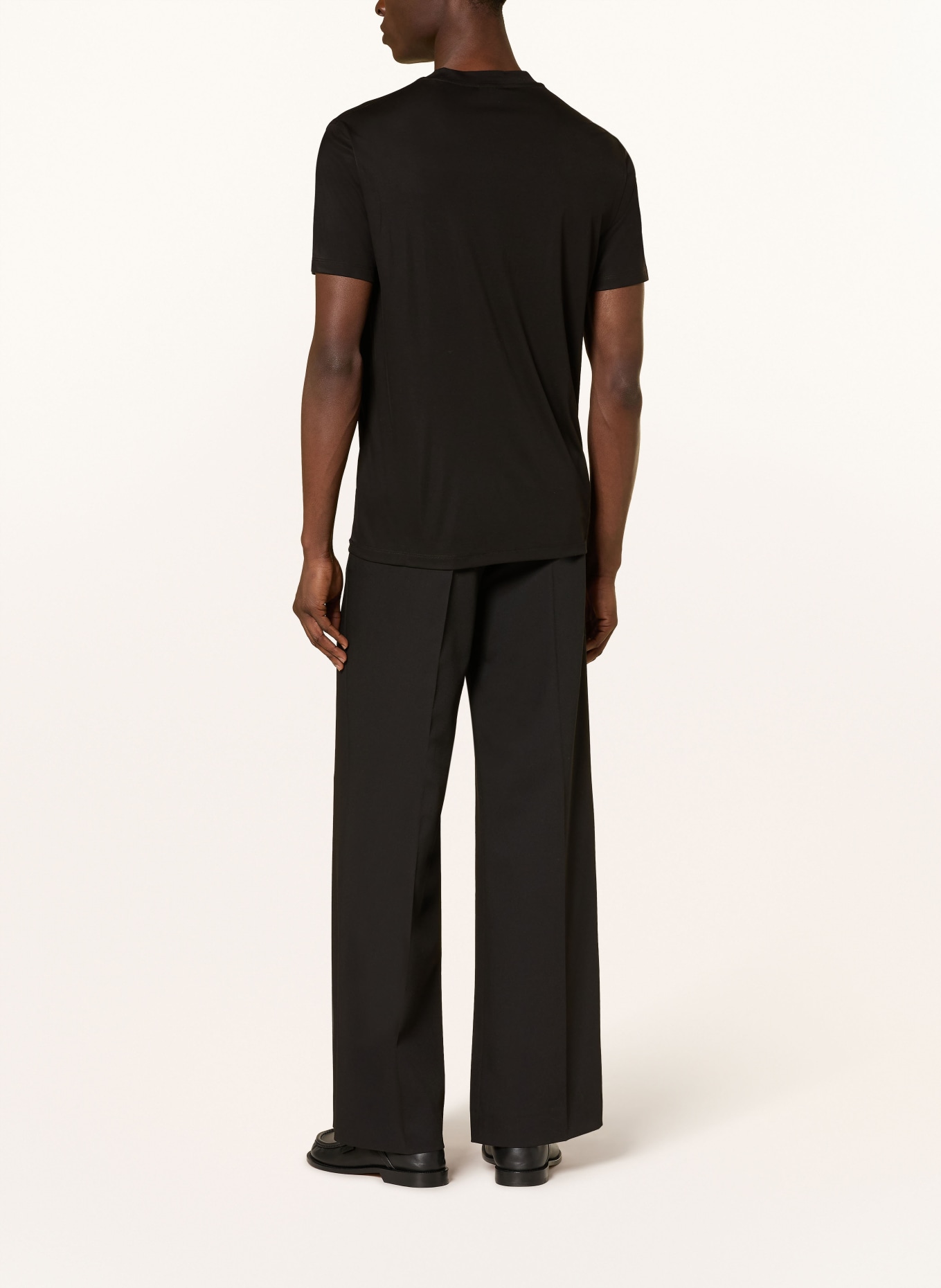 EMPORIO ARMANI tričko: ČERNÁ