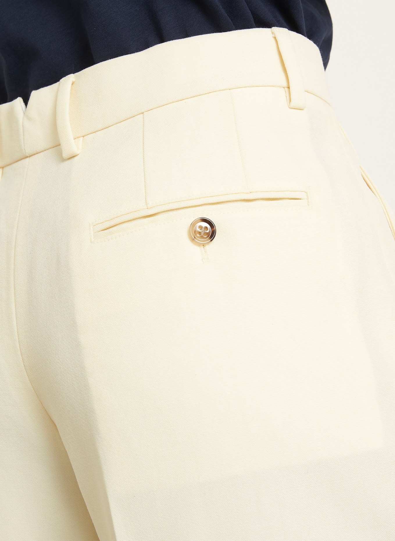 AMI PARIS Marlenehose: CREME