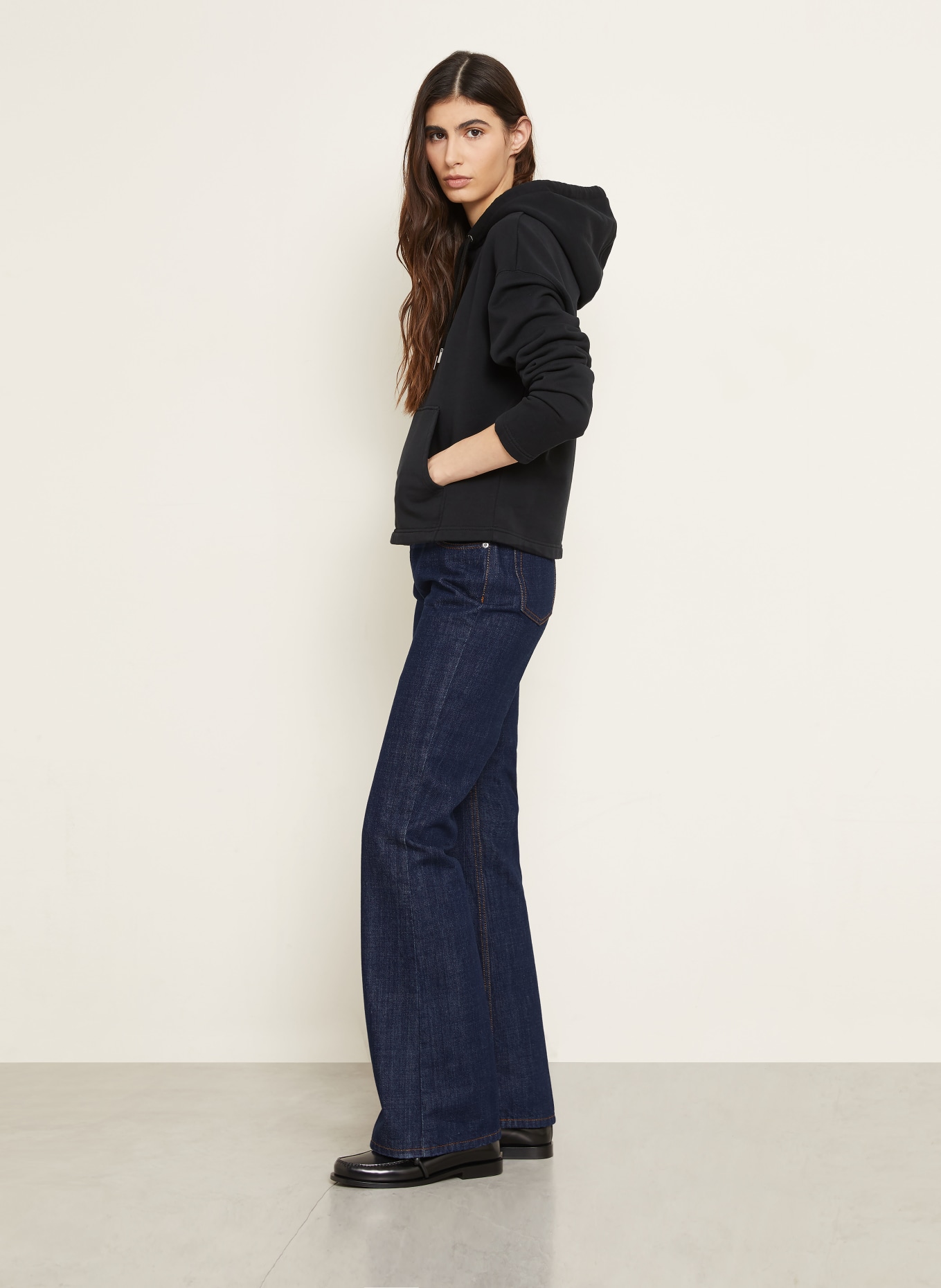 AMI PARIS Dżinsy bootcut: 402 INDIGO