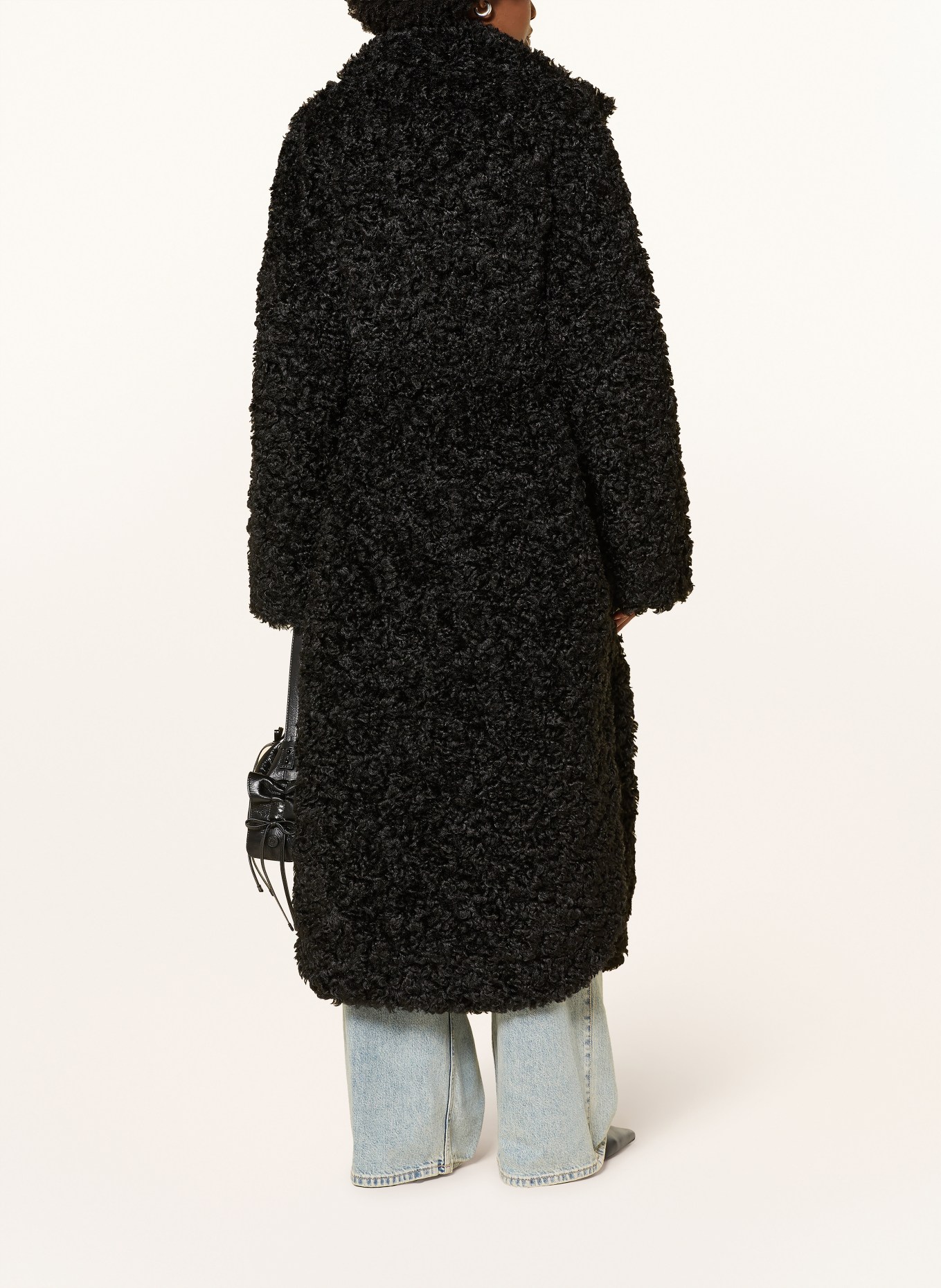 The Frankie Shop Manteau en fourrure synthétique RAVELLO: NOIR