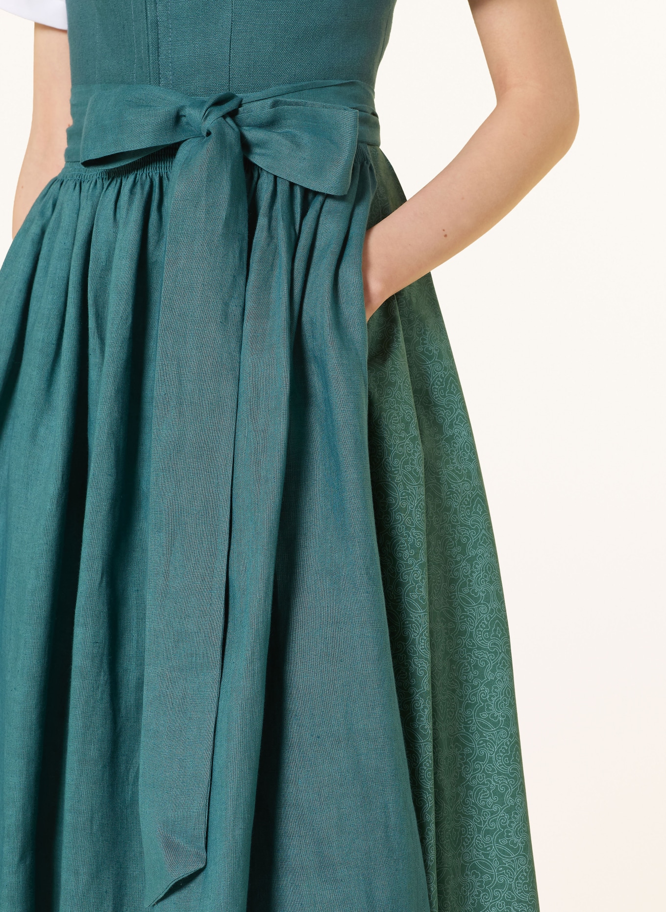 Johann & Johanna Leinendirndl PLATTENSEE: DUNKELGRÜN / PETROL