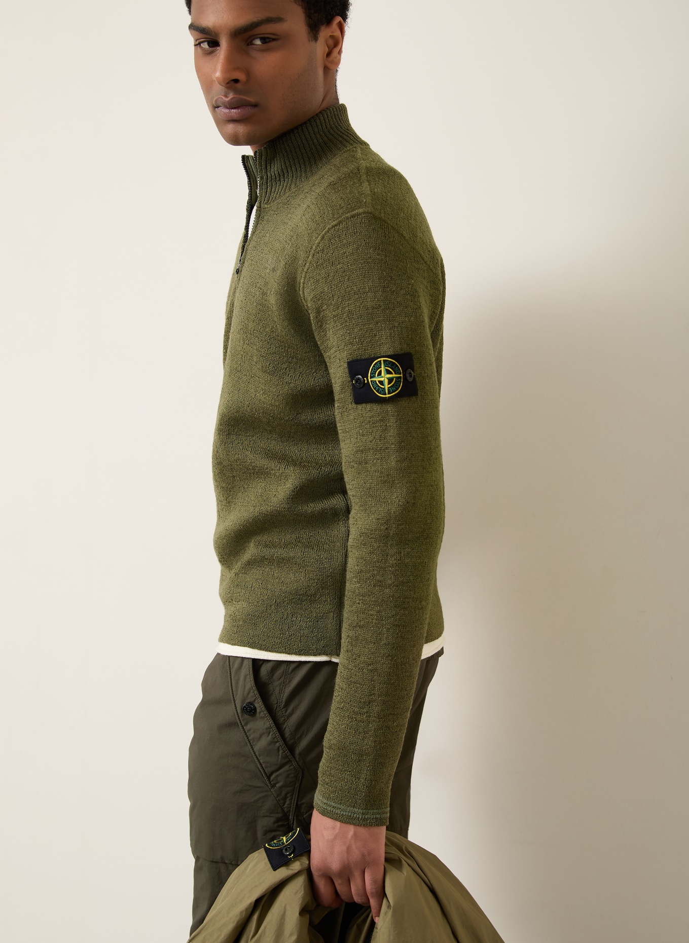 STONE ISLAND Troyer: KHAKI / BLACK