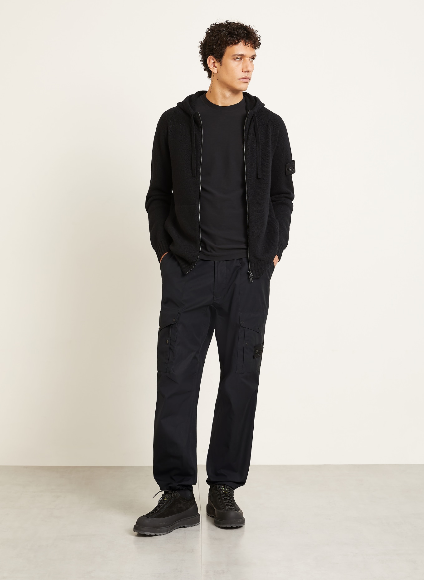 STONE ISLAND Cargohose GHOST Regular Fit: SCHWARZ