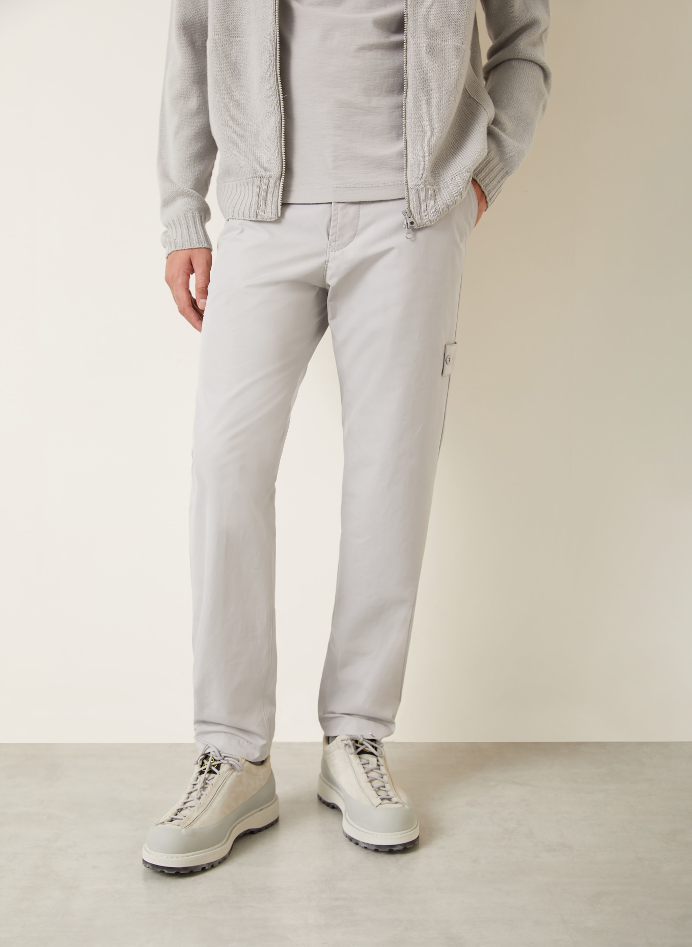 STONE ISLAND Chino GHOST Slim Fit: LIGHT GRAY