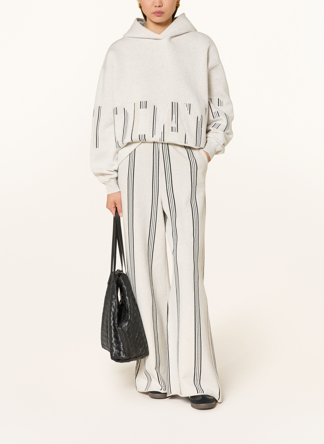 10DAYS Oversized-Hoodie: HELLGRAU / SCHWARZ