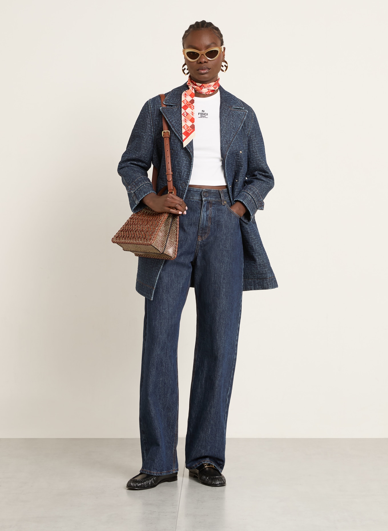 FENDI Kabelka PEEKABOO ISEEU: HNĚDÁ / ZLATÁ / ŽLUTÁ