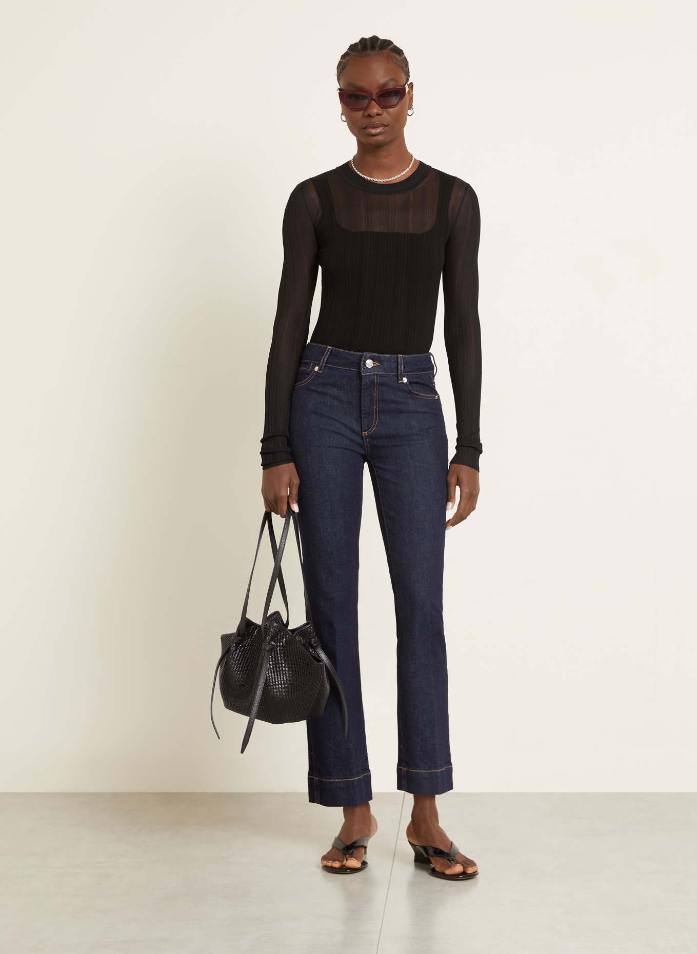 YUZEFI Schultertasche MOCHI: SCHWARZ