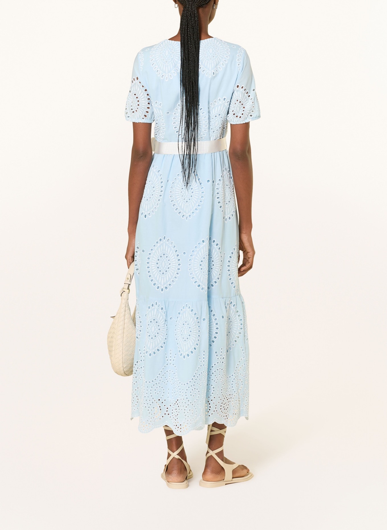 MORE & MORE Kleid aus Lochspitze: HELLBLAU / WEISS