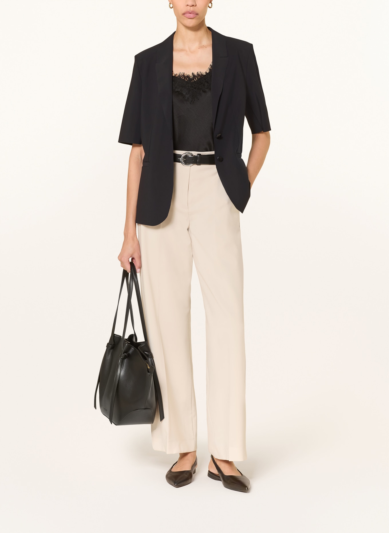 lilienfels sako: ČERNÁ