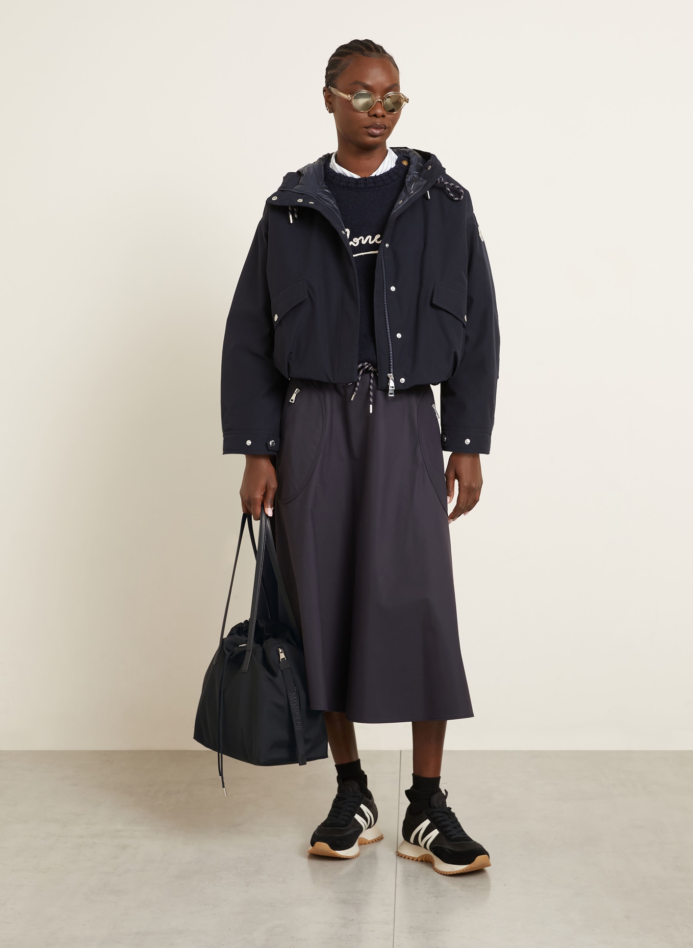 MONCLER Beuteltasche NEW TRICK: SCHWARZ