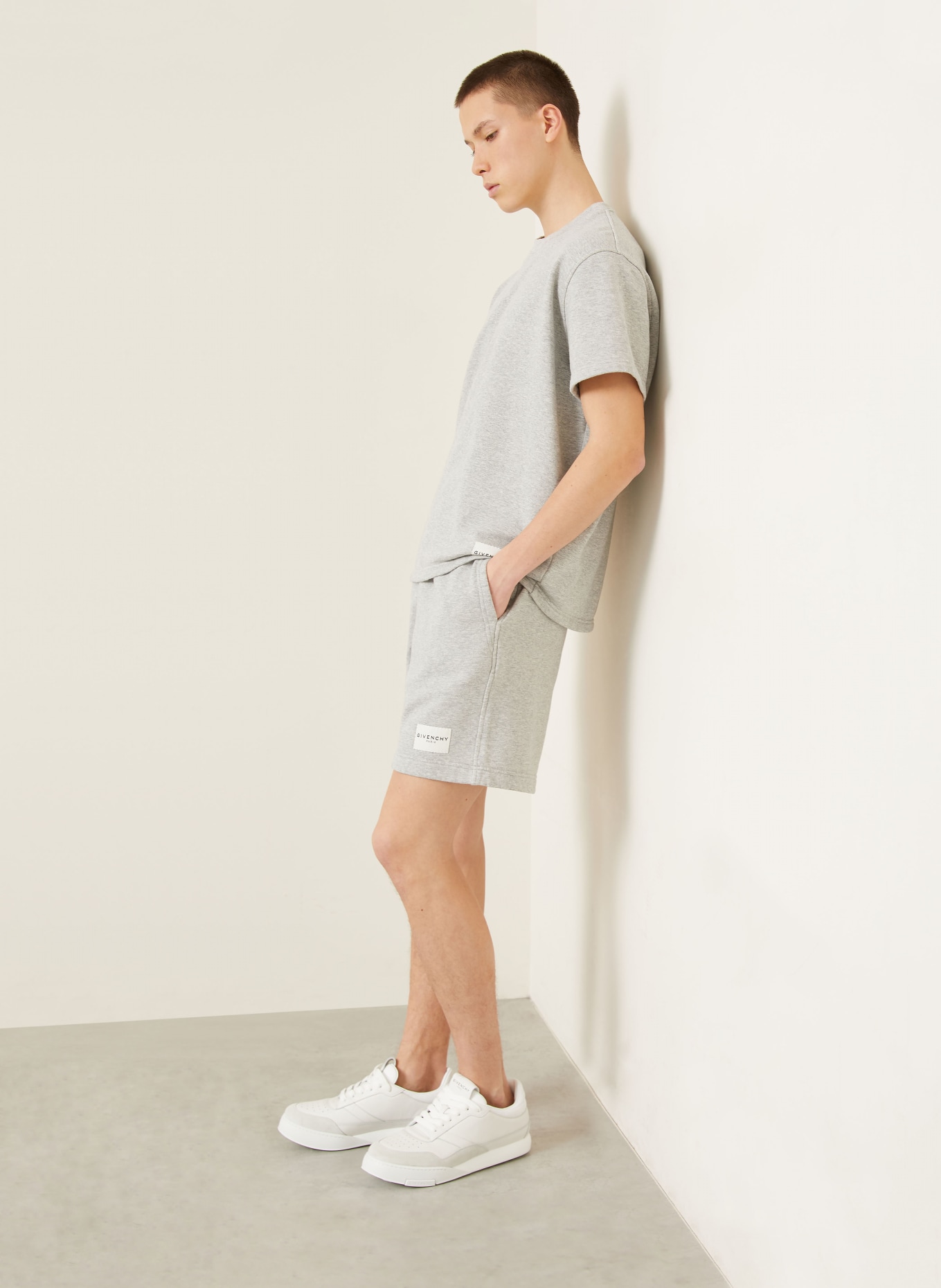 GIVENCHY szorty dresowe: JASNOCZARY