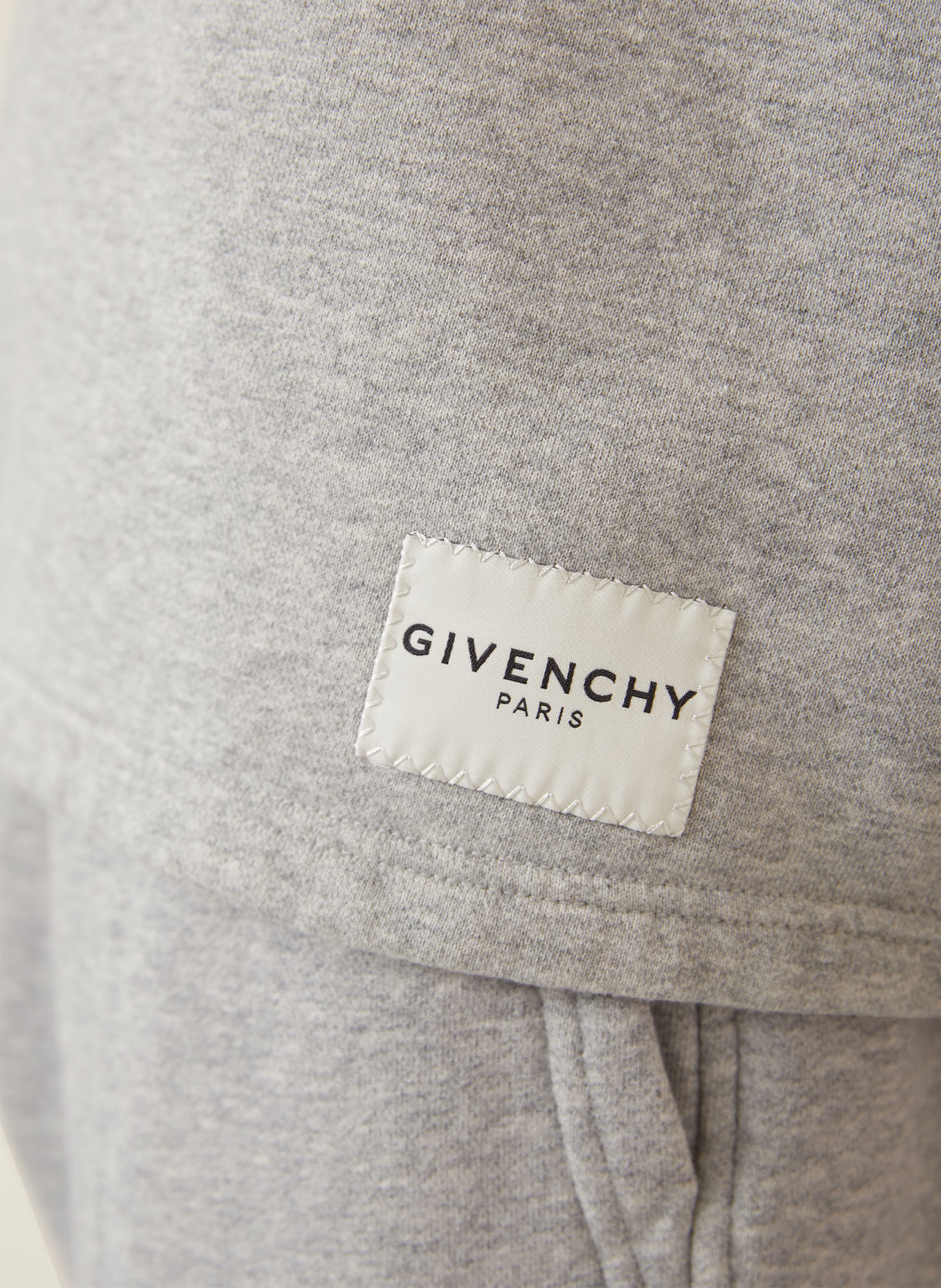 GIVENCHY Sweatshirt: GRAU