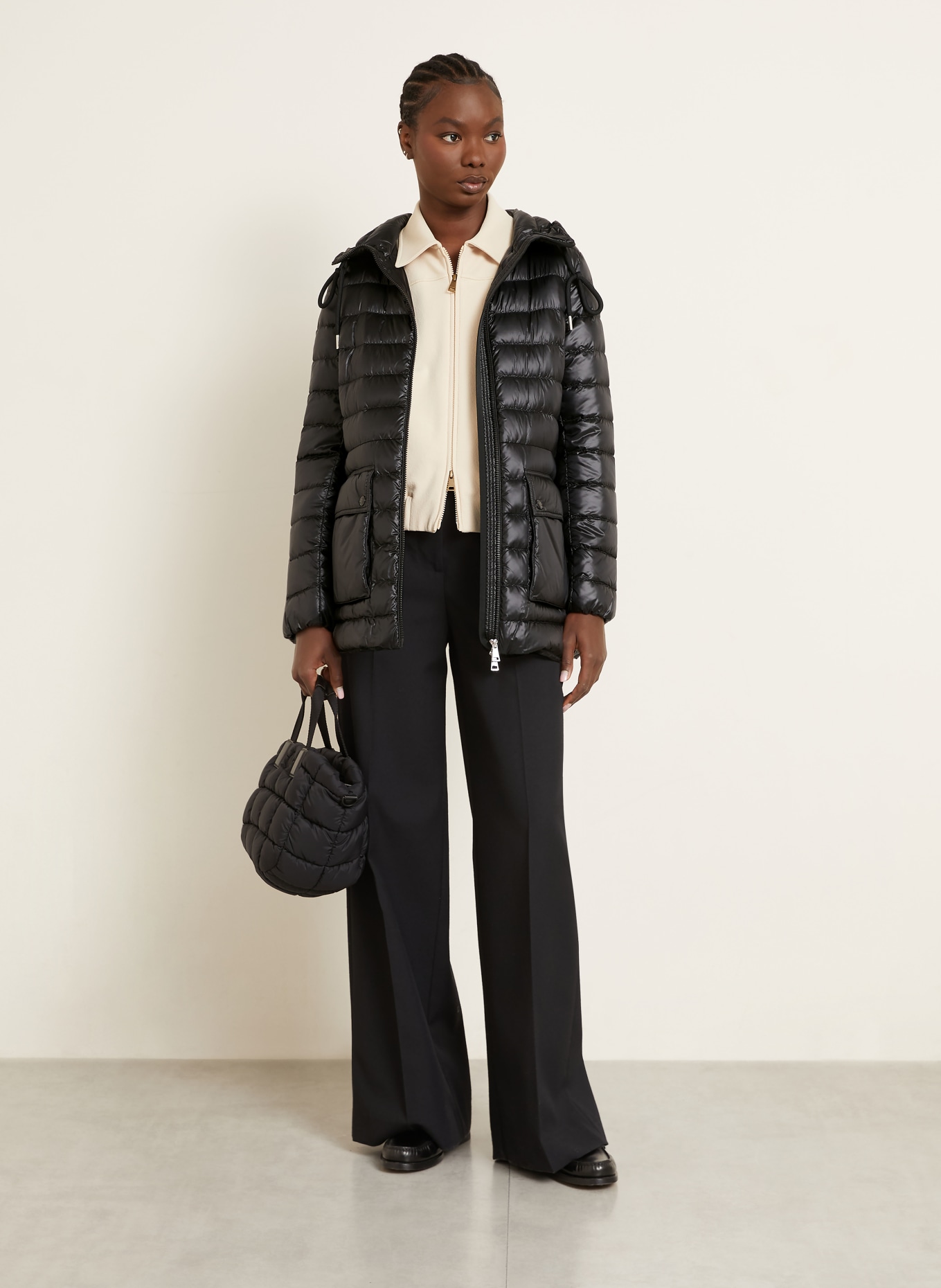 MONCLER Lightweight-Daunenmantel JASMIN: SCHWARZ