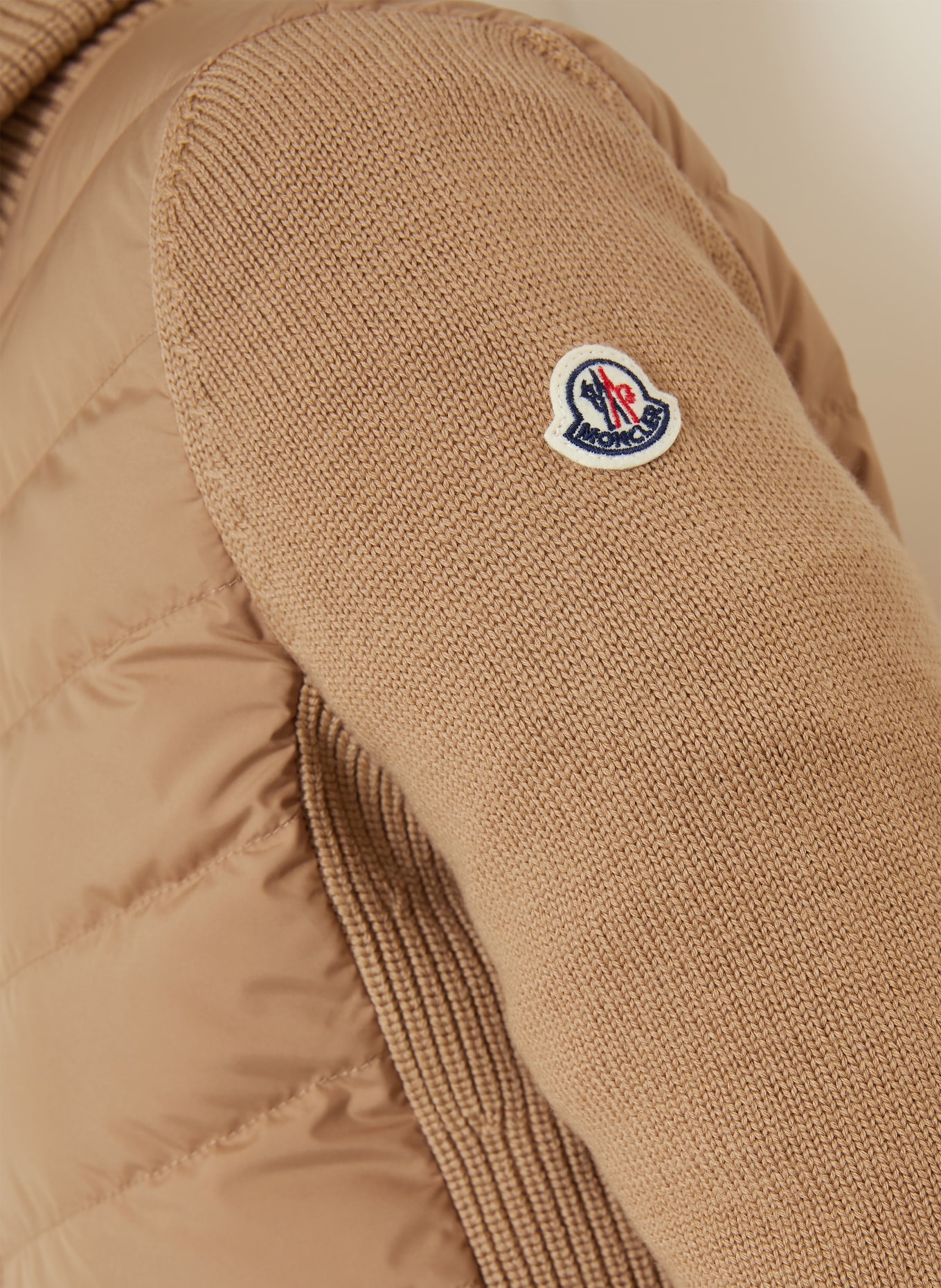 MONCLER Lightweight-Daunenjacke im Materialmix: BEIGE