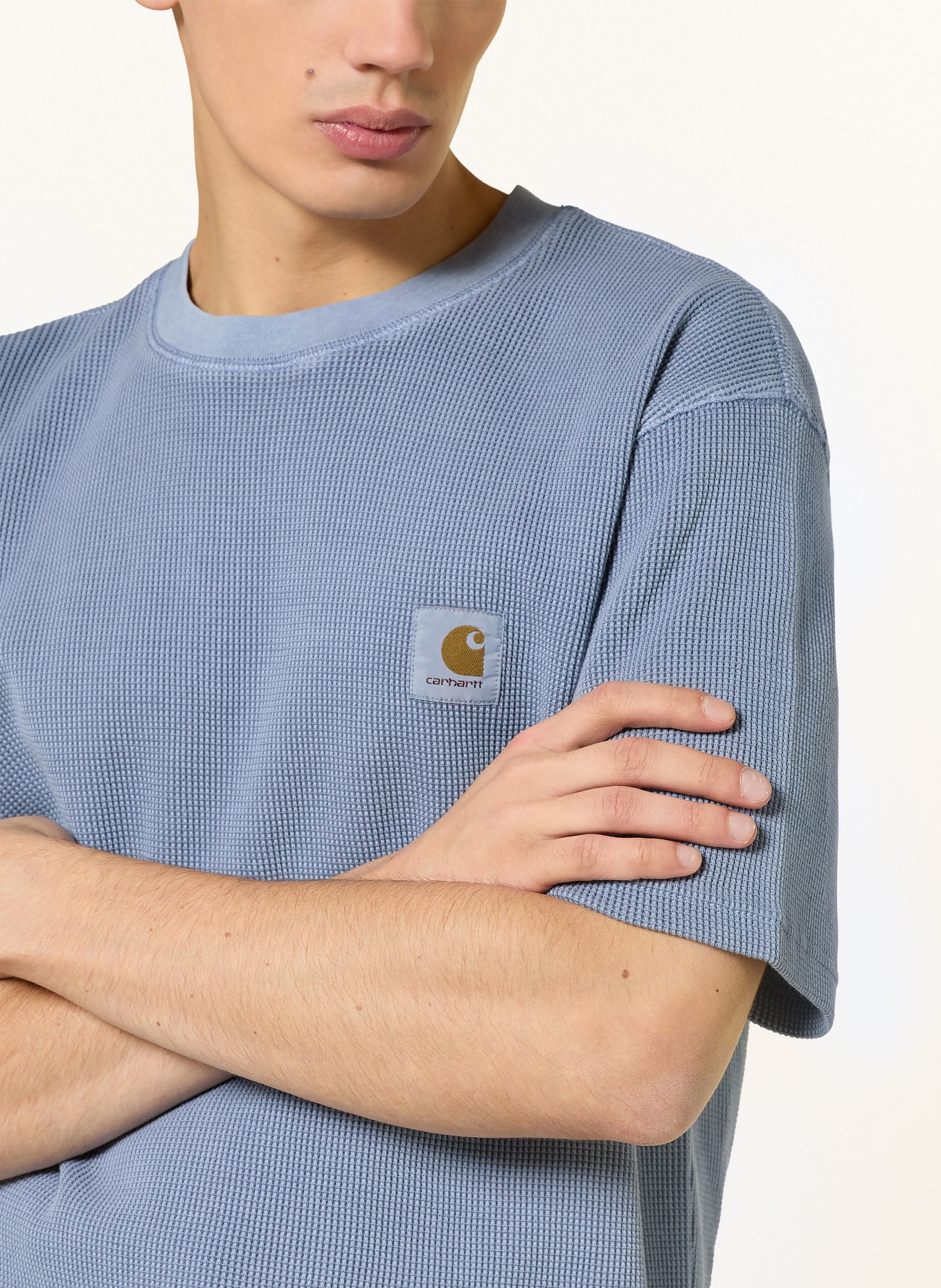 carhartt WIP Tričko NELSON: MODRÁ