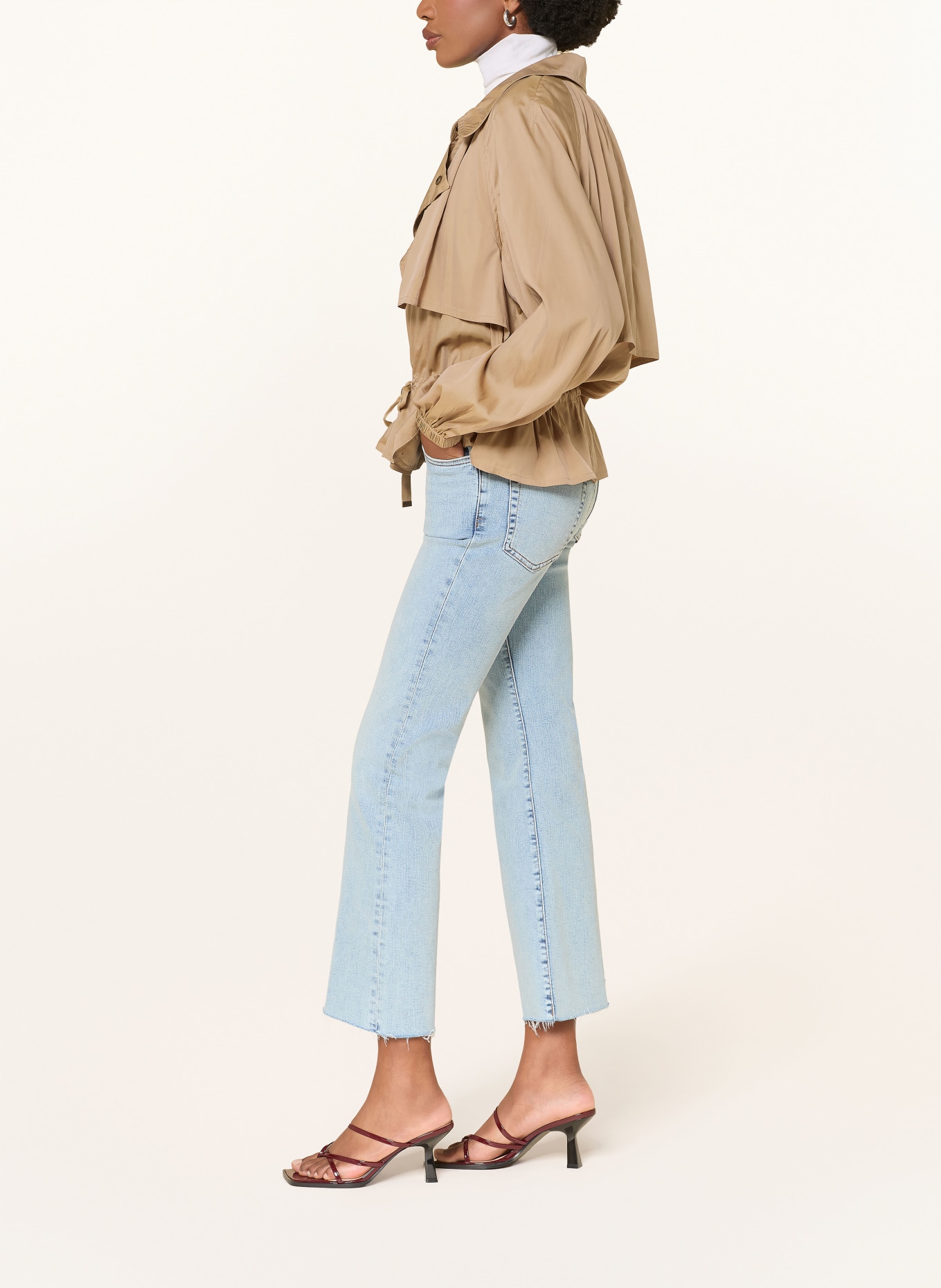 FRAME Flared Jeans THE REBOOT CROP: TBRF TRIBUTE RAW FRAY