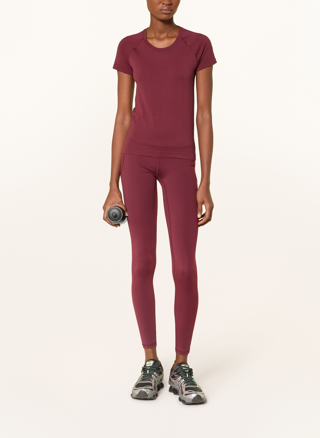 lululemon T-Shirt SWIFTLY TECH: DUNKELROT