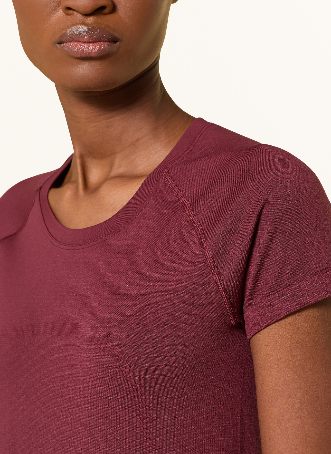 lululemon T-Shirt SWIFTLY TECH: DUNKELROT