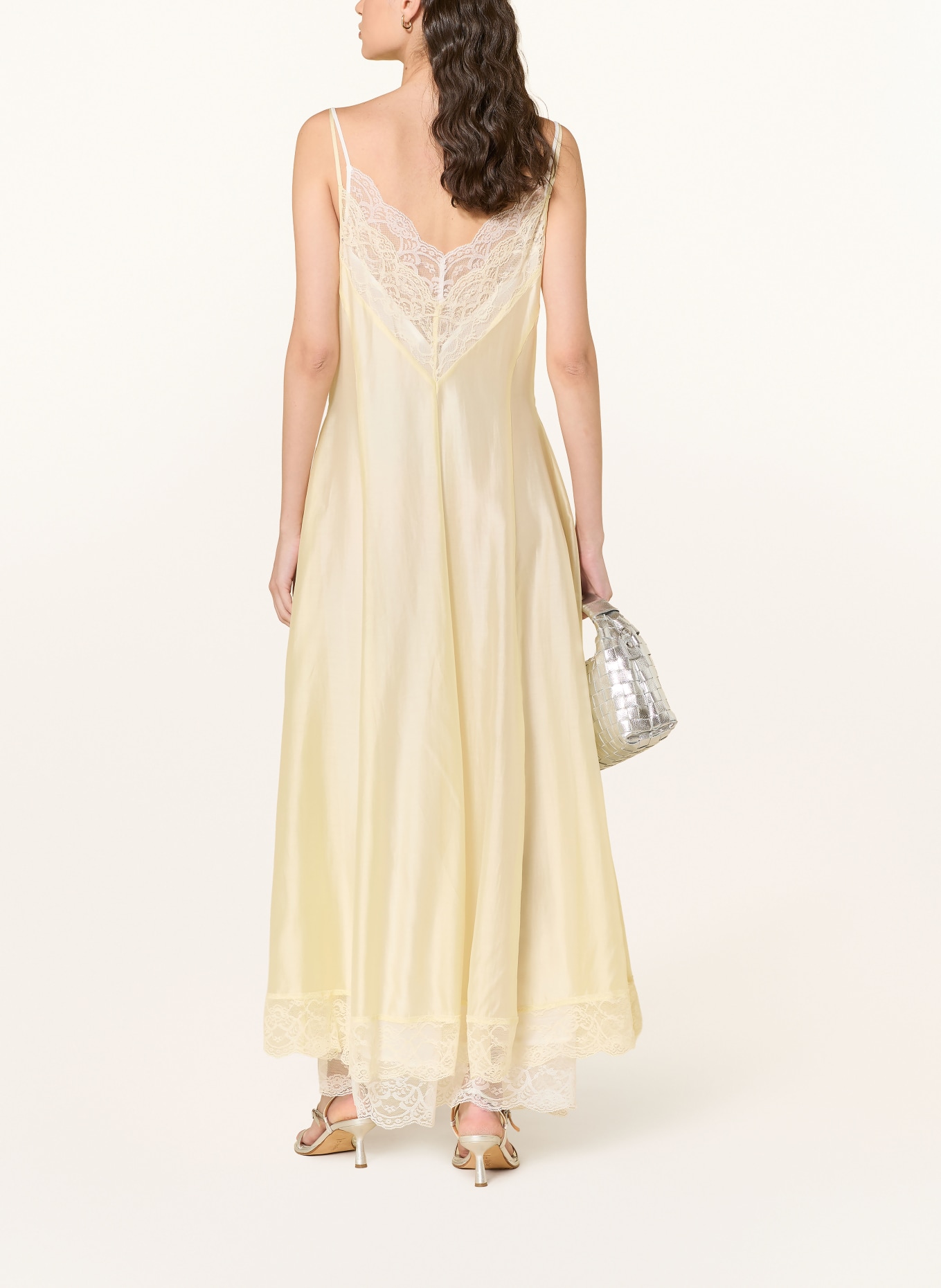 SOFIE SCHNOOR Sukienka ESMASW z koronką: JASNOŻÓŁTY / BIAŁY