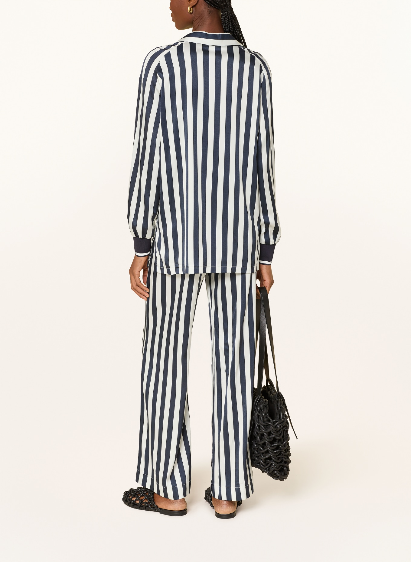 SPORTALM Marlenehose aus Satin: WEISS / DUNKELBLAU