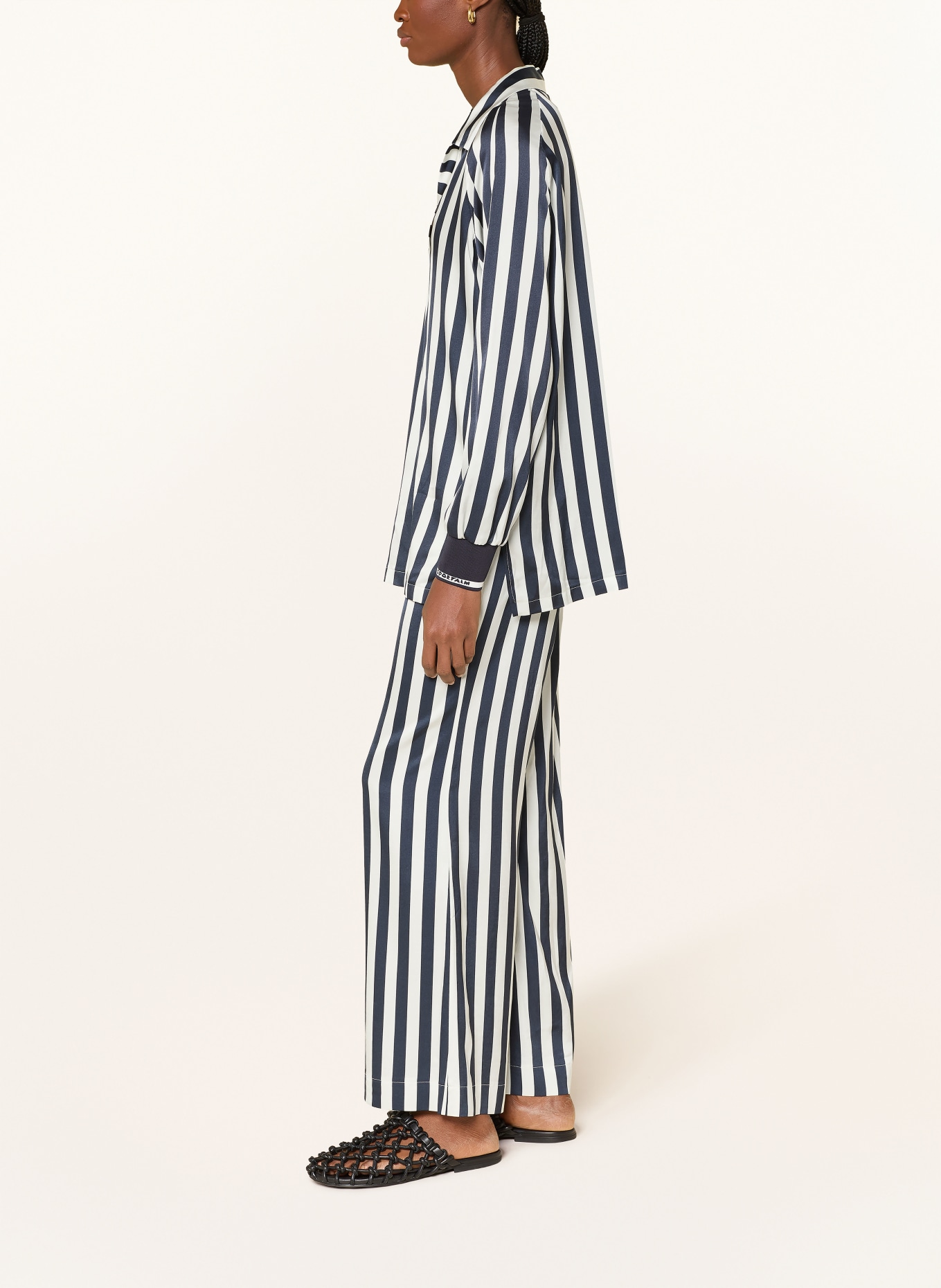 SPORTALM Marlenehose aus Satin: WEISS / DUNKELBLAU