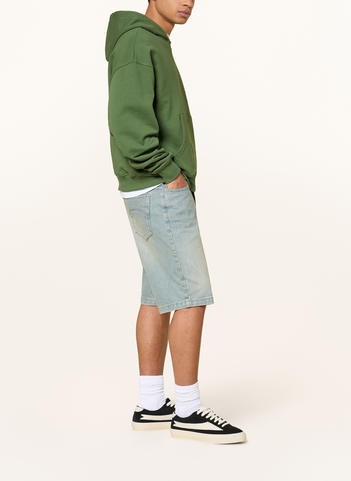 RETERNITY denim shorts: LIGHT BLUE